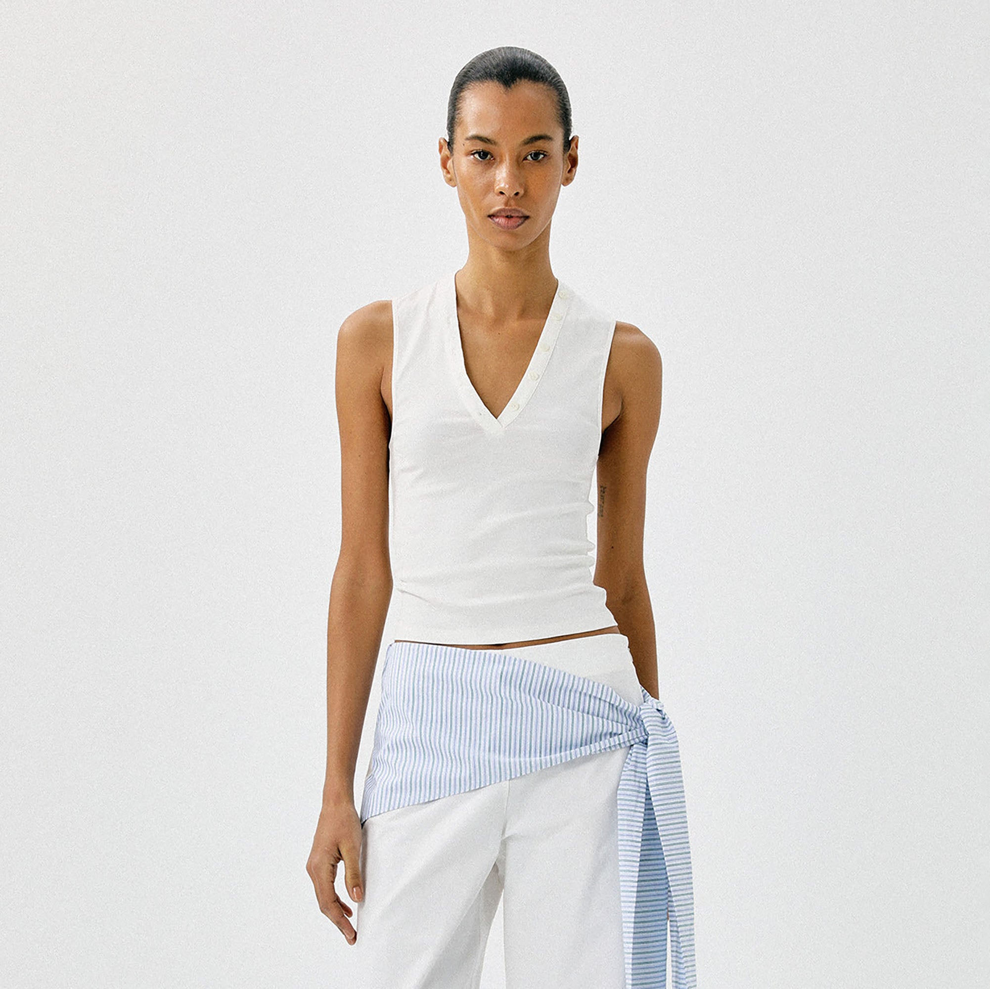 COMMAND N Essential V-Neck Tencel-Cotton Tank Top