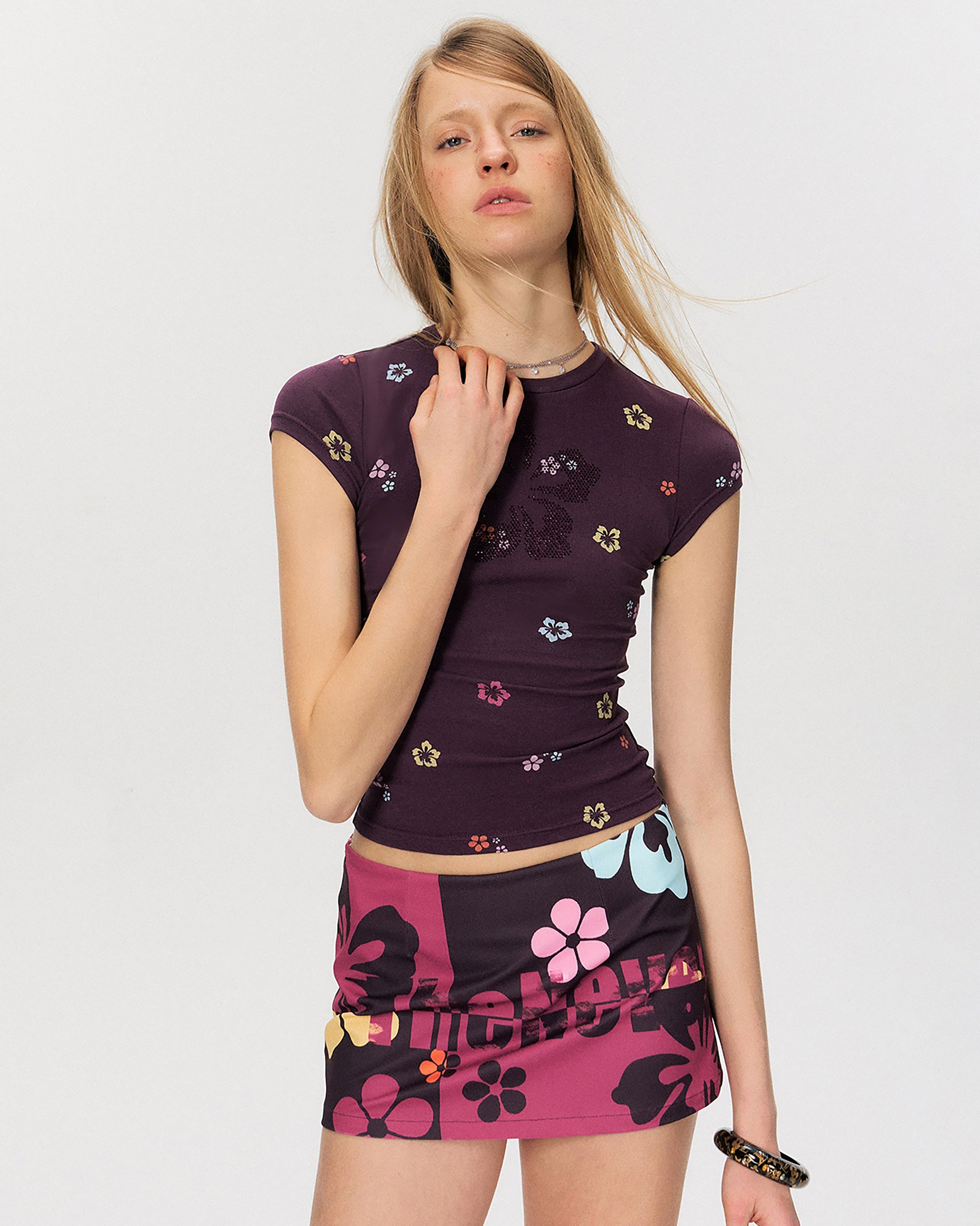 THE NEVERMORE Diamond Floral Graphics Slim Fit Tee