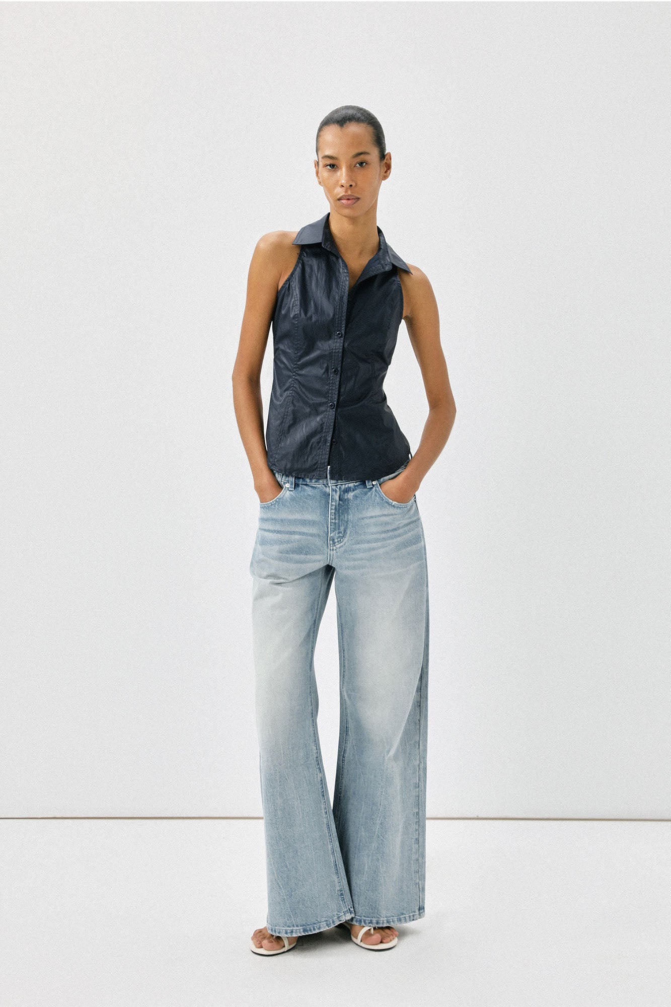 COMMAND N Coated Open-Back Buckle Sleeveless Shirt