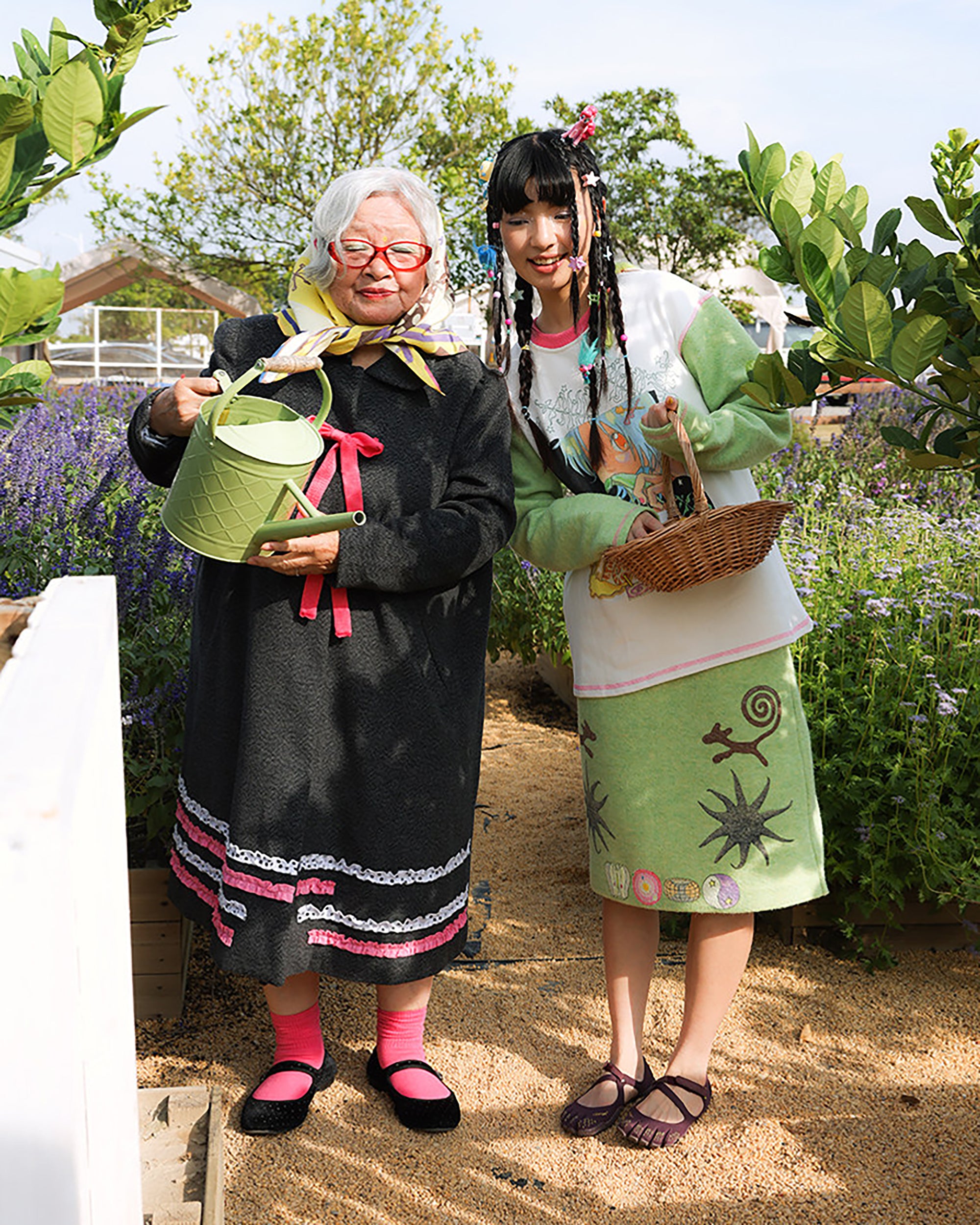 UNSOCIAL NIGHT × OLIWA Illustrated Contrast Sweatshirt