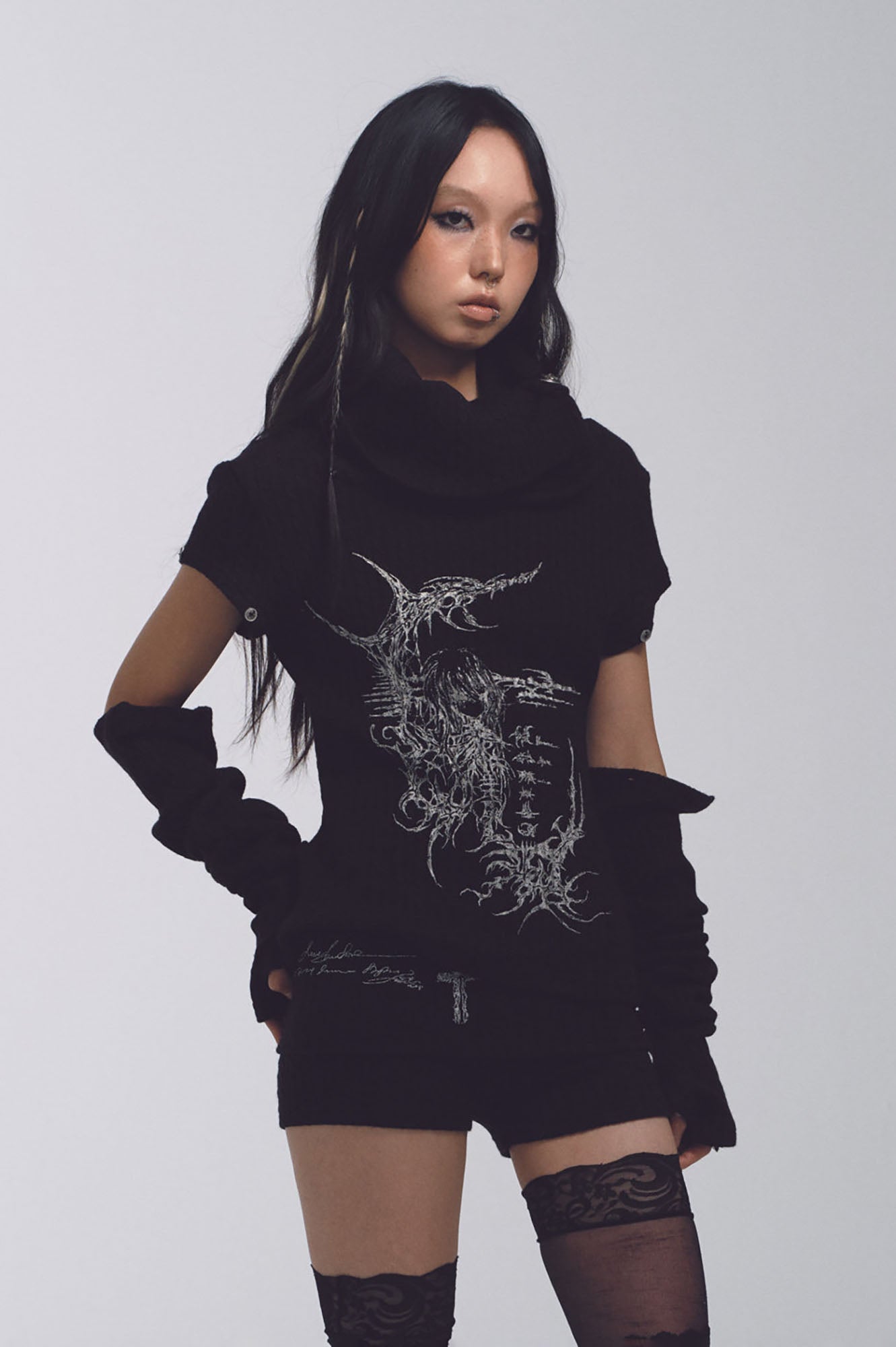 NONAME SPACE Deconstructed Funnel-Neck Cable Knit Sweater
