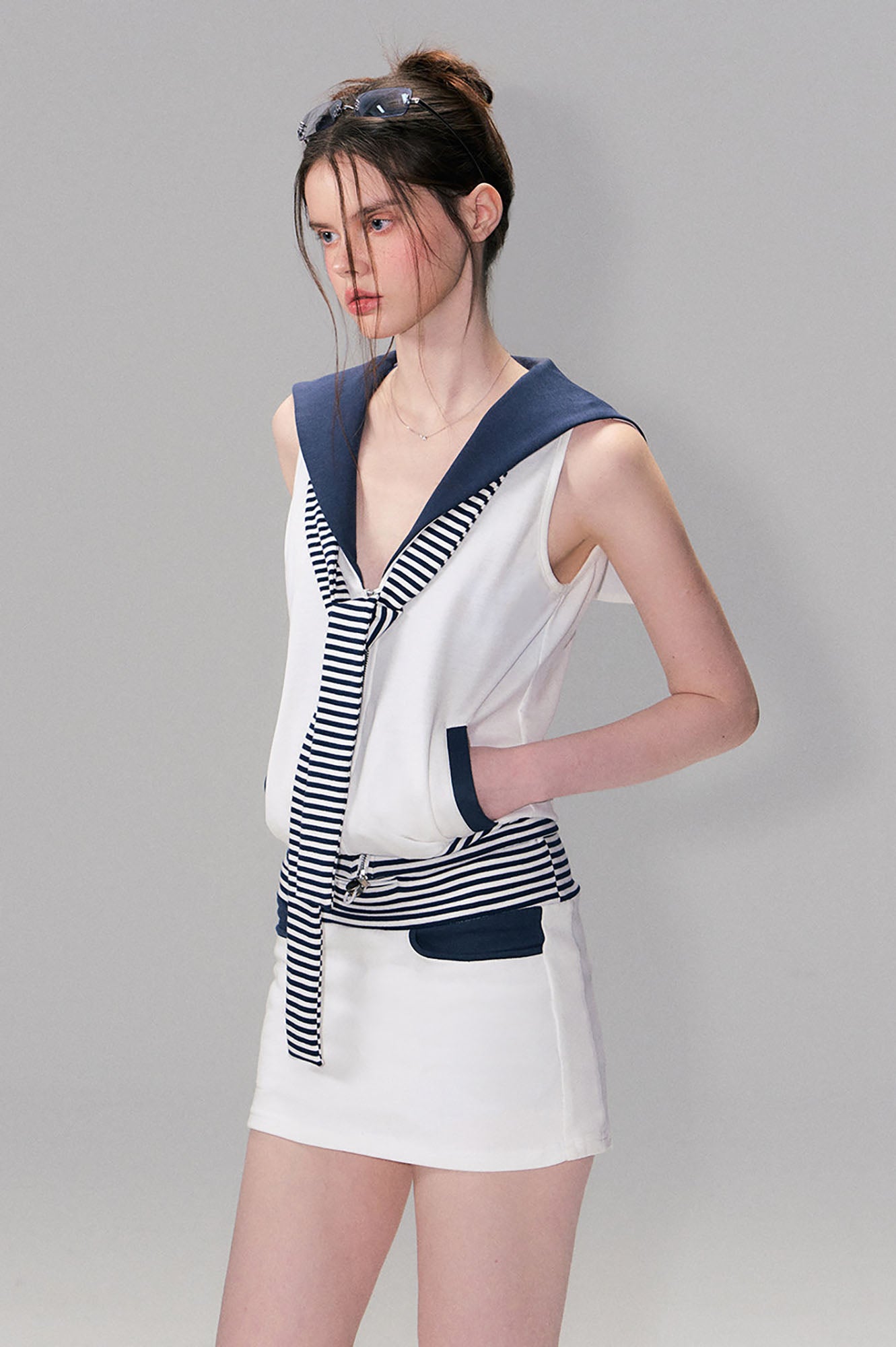 THE NEVERMORE Striped Waistband Contrast Mini Skirt