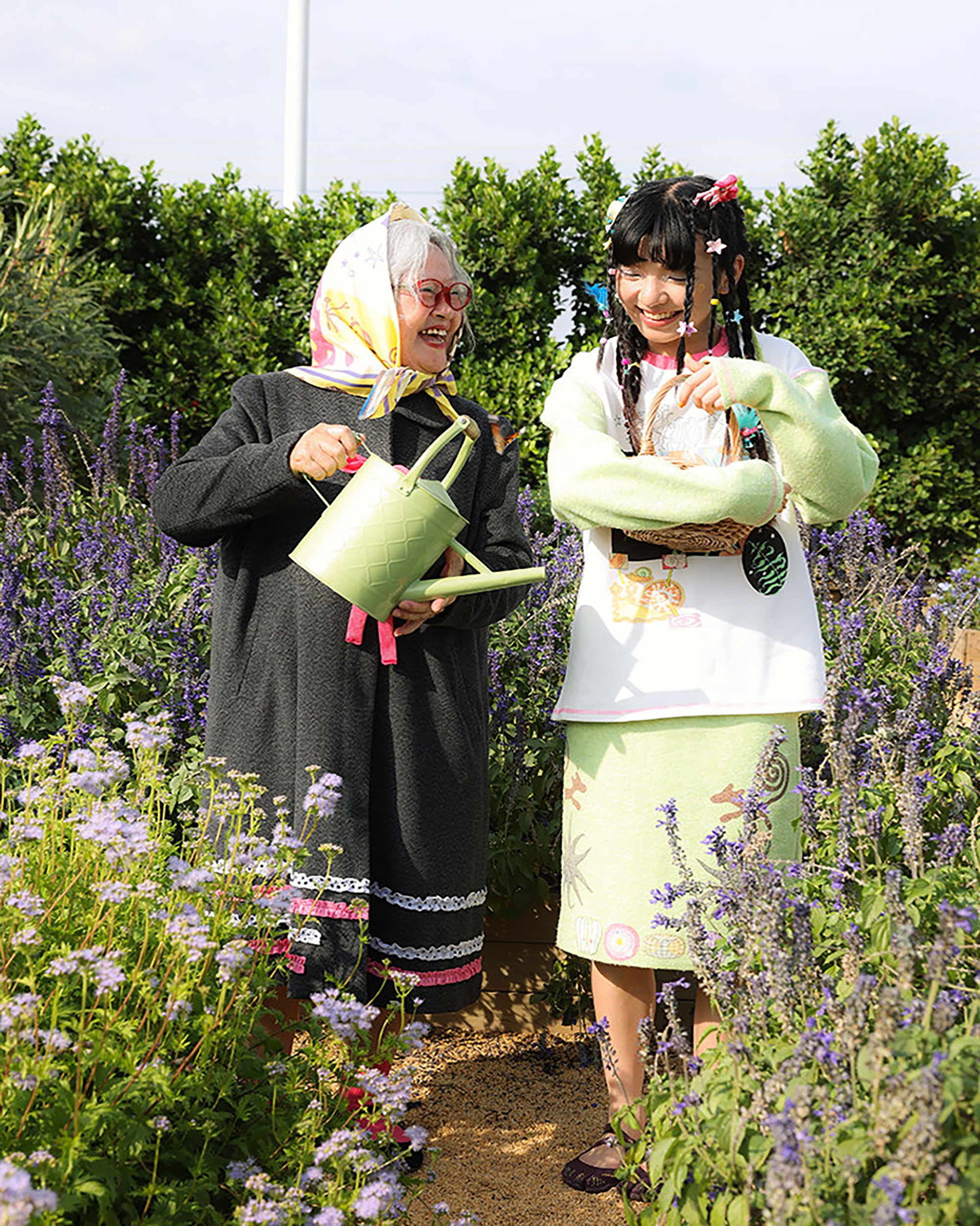 UNSOCIAL NIGHT × OLIWA Illustrated Contrast Sweatshirt