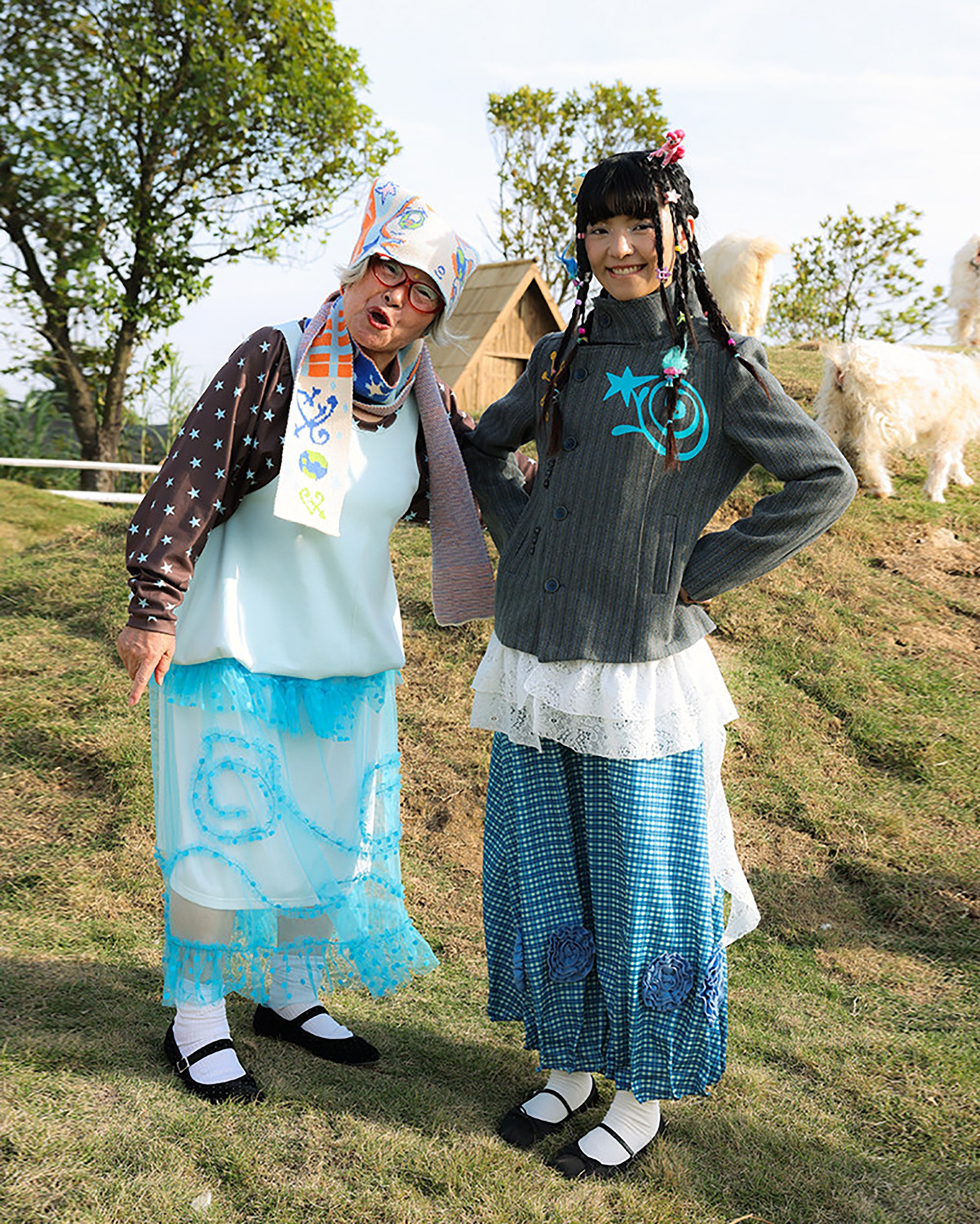 UNSOCIAL NIGHT x OLIWA Playful Graphic Knit Scarf