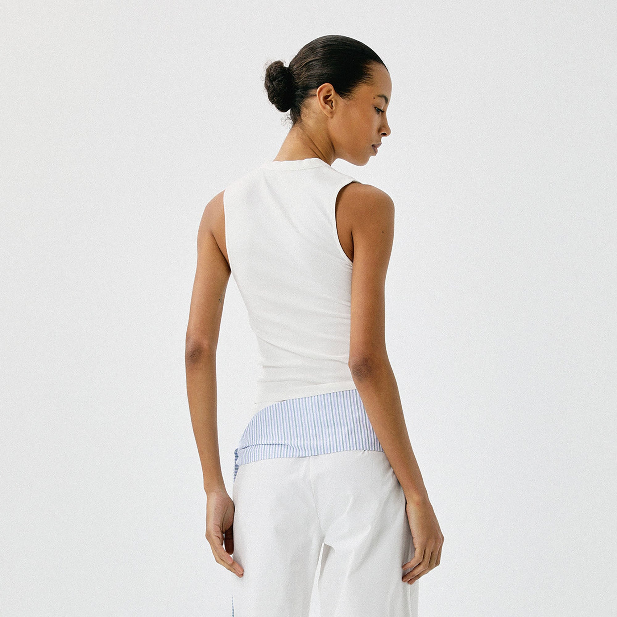 COMMAND N Essential V-Neck Tencel-Cotton Tank Top