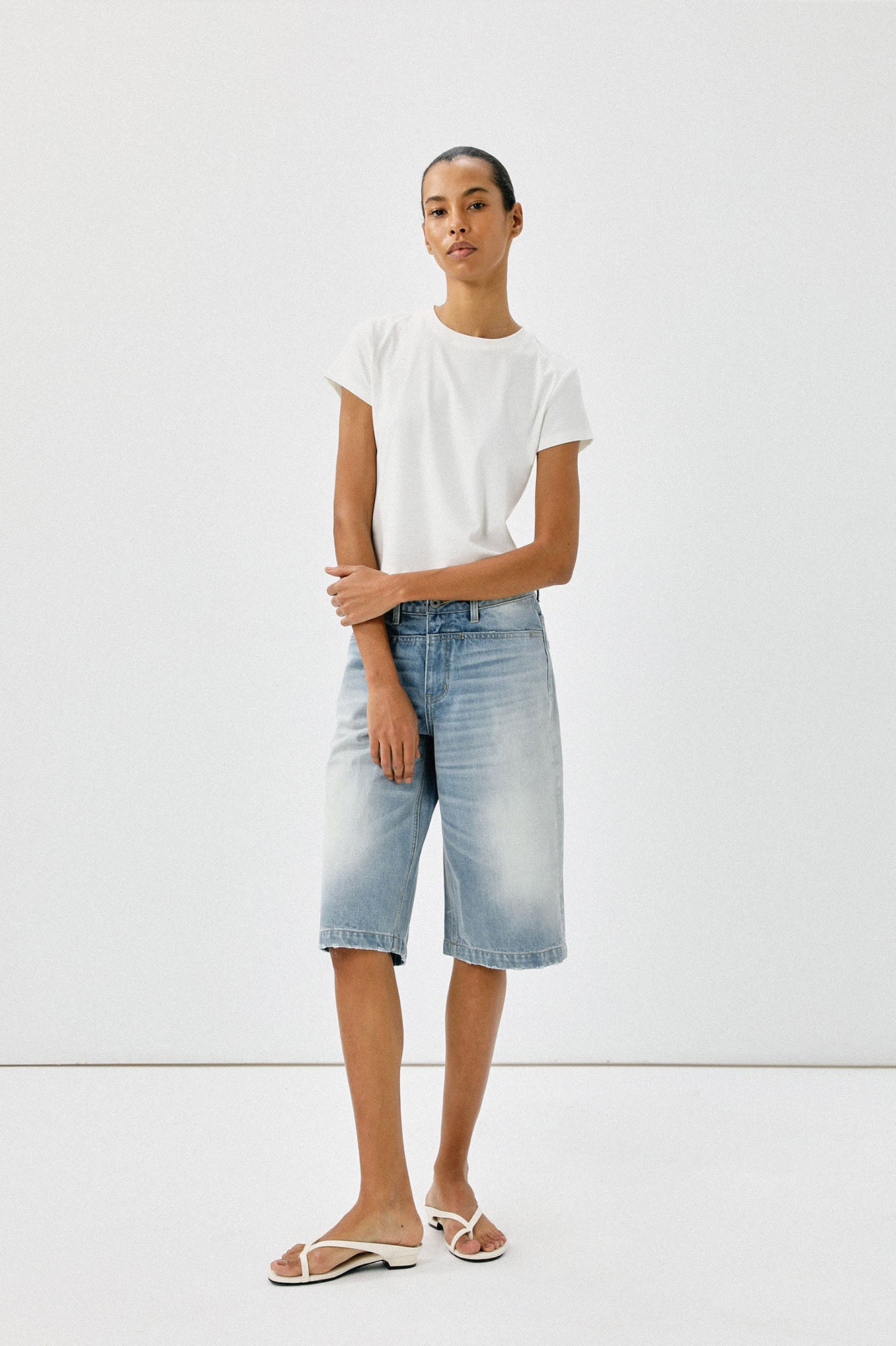 COMMAND N Classic Washed Straight-Leg Denim Shorts