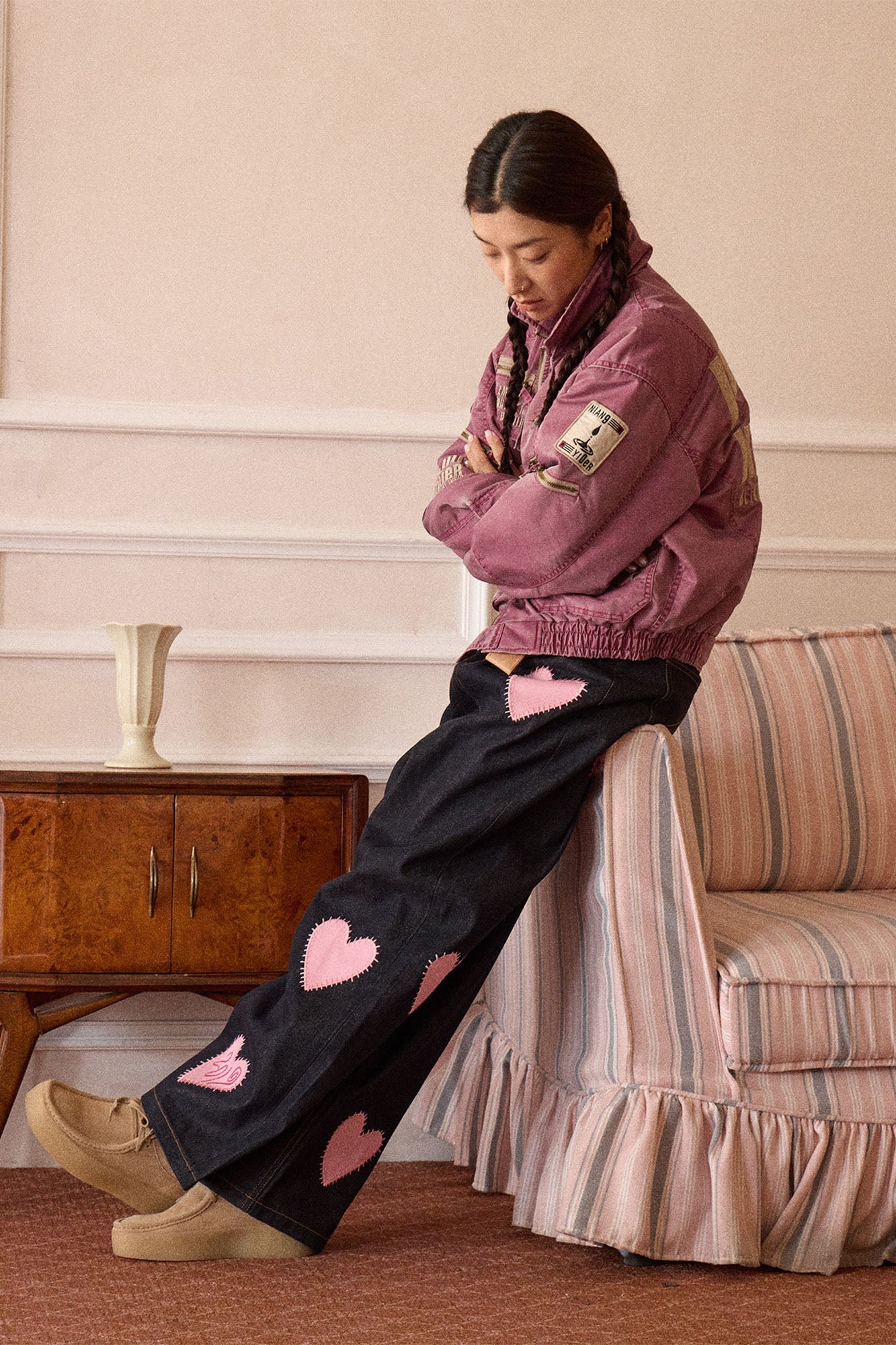 NIANJIUYIKOUER Contrast Heart Patch Jeans