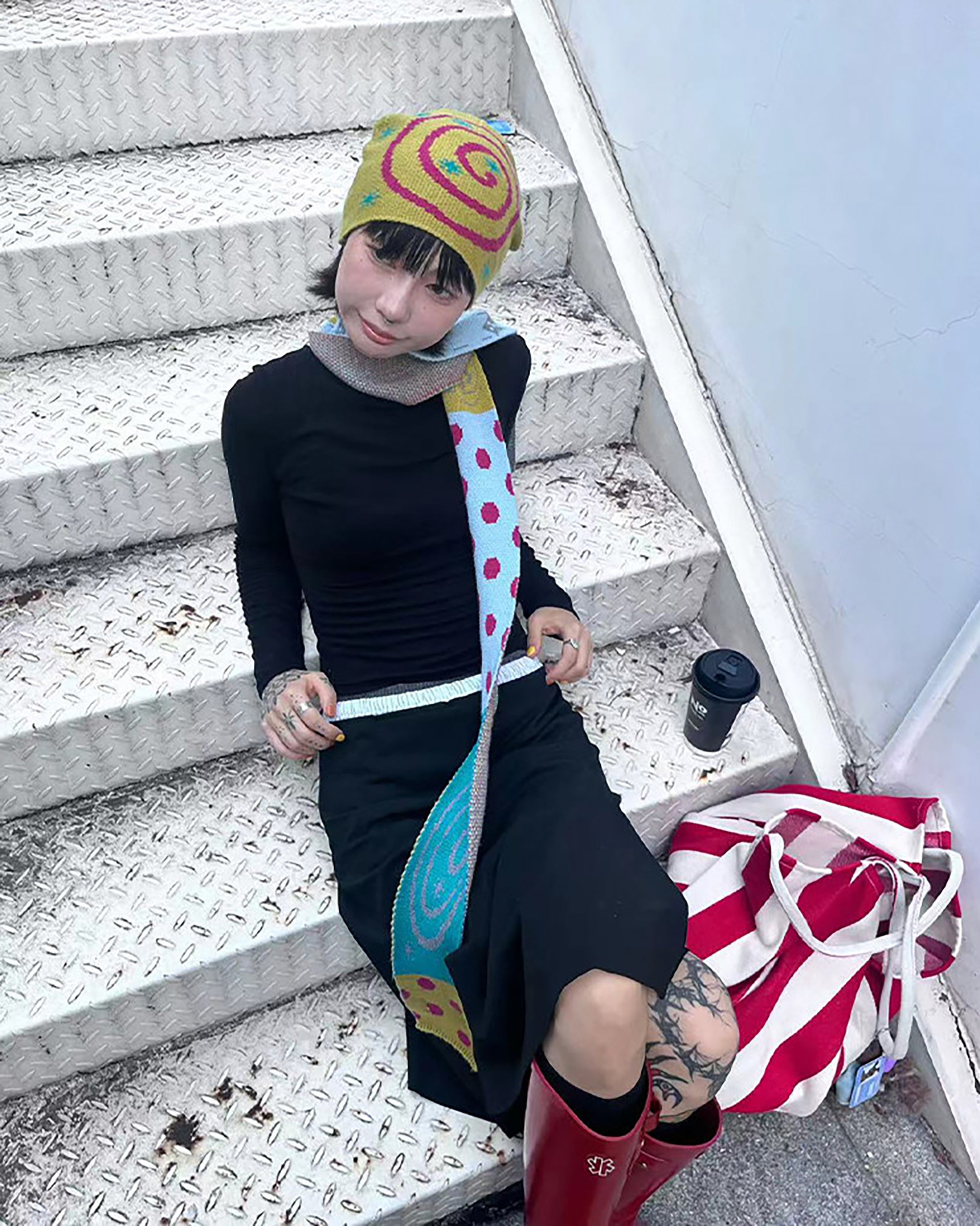 UNSOCIAL NIGHT Giraffe Graphic Polka Dot Scarf & Beanie