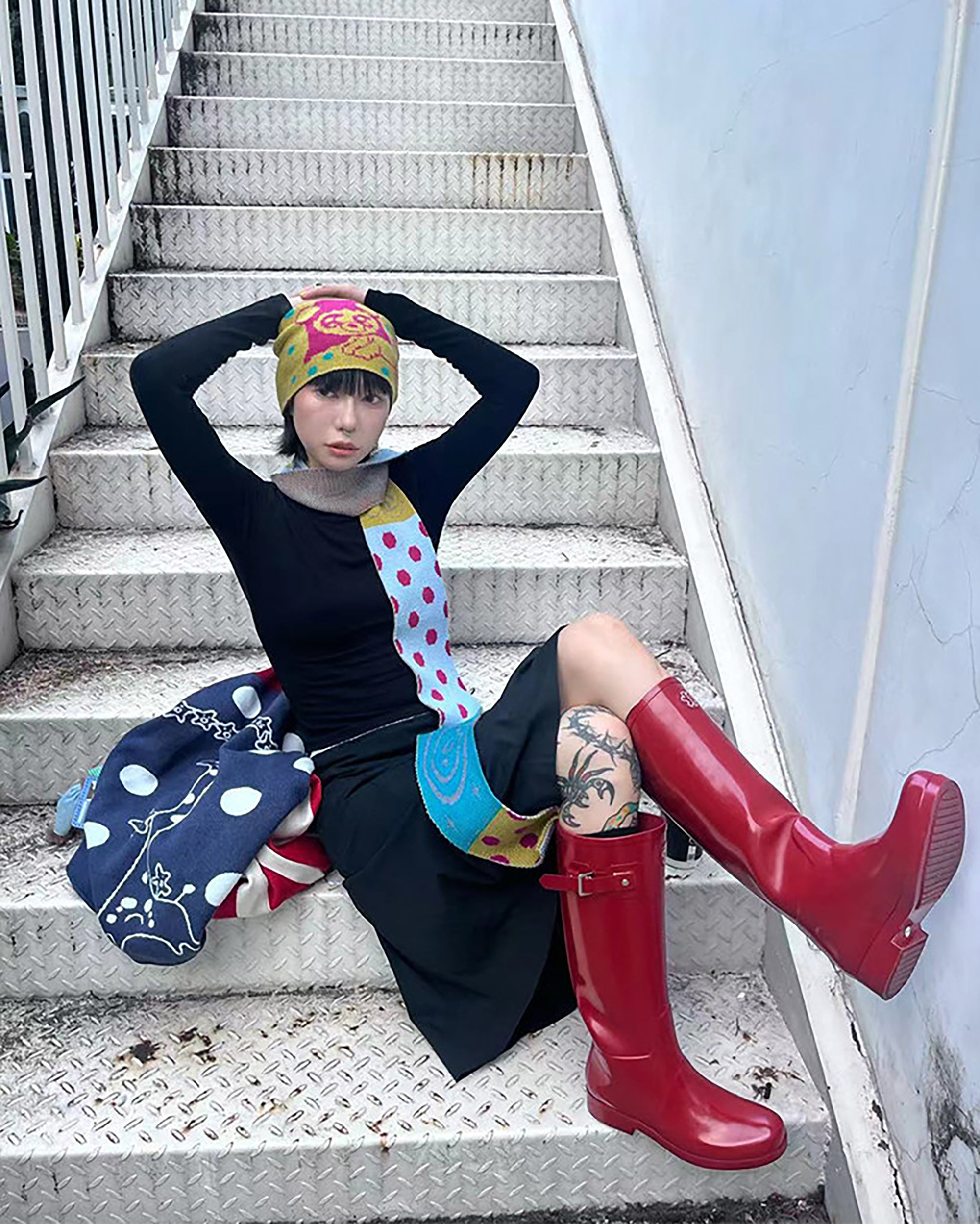UNSOCIAL NIGHT Giraffe Graphic Polka Dot Scarf & Beanie