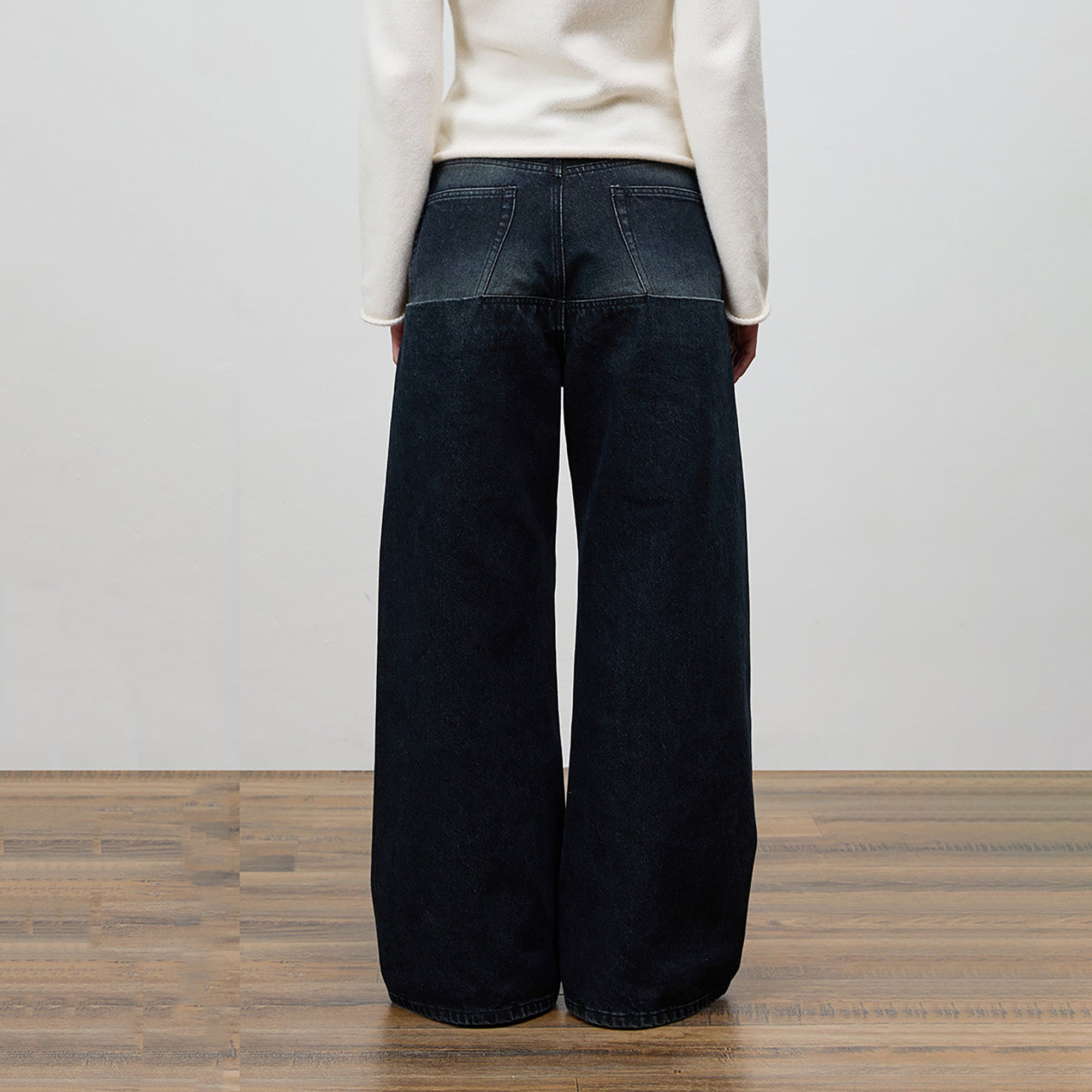 COMMAND N Washed Contrast-Panel Jeans