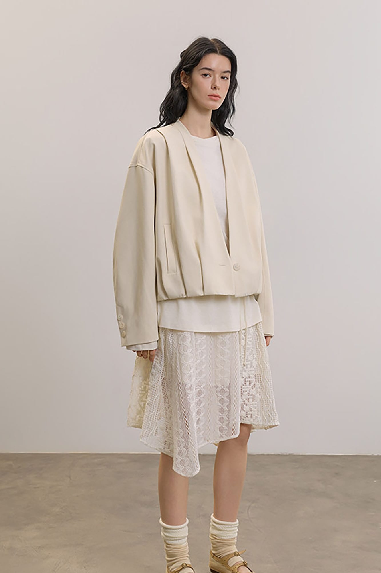 SAME FLOW Minimal V-Neck Pleated Jacket