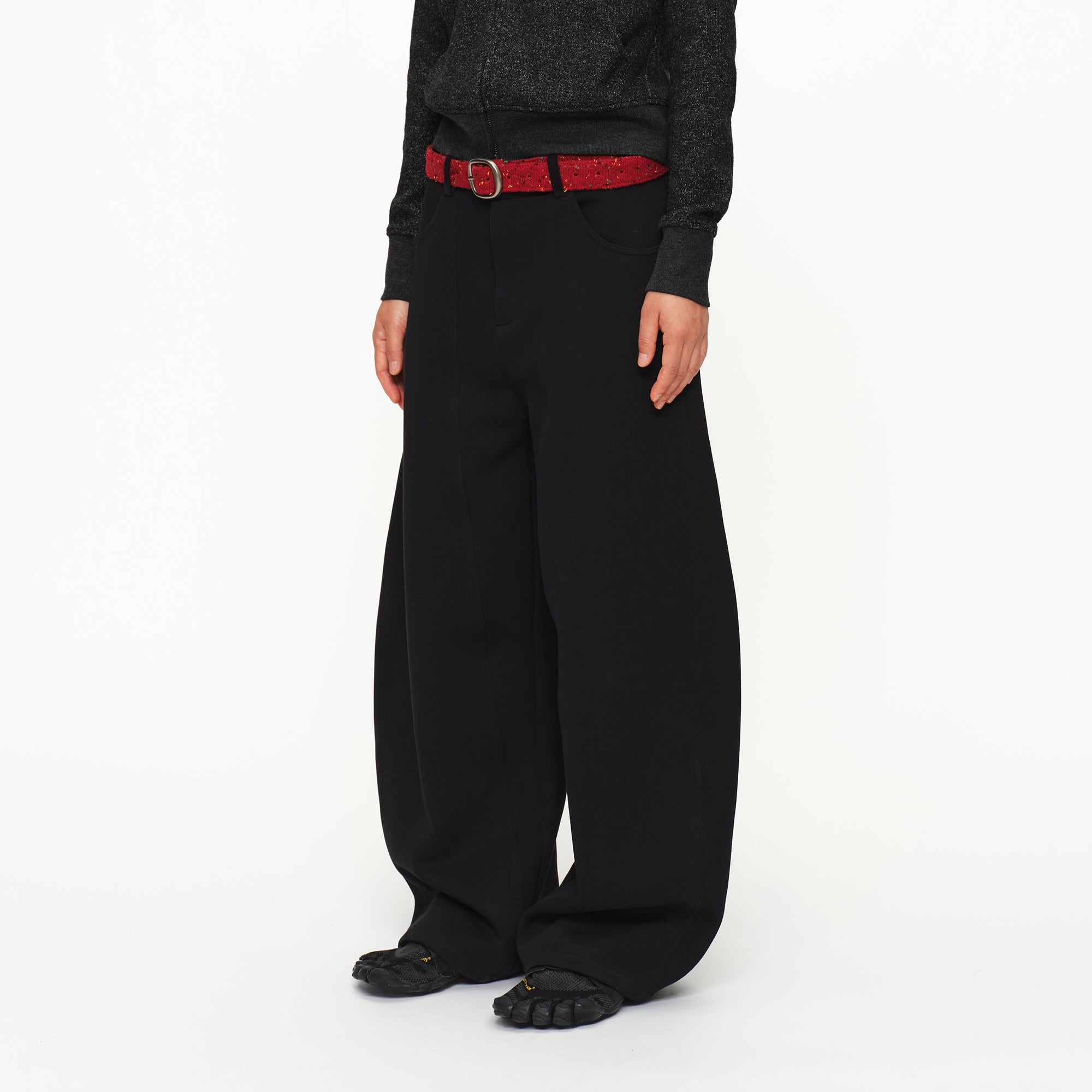 OINIMI Essential Barrel-Leg Pants