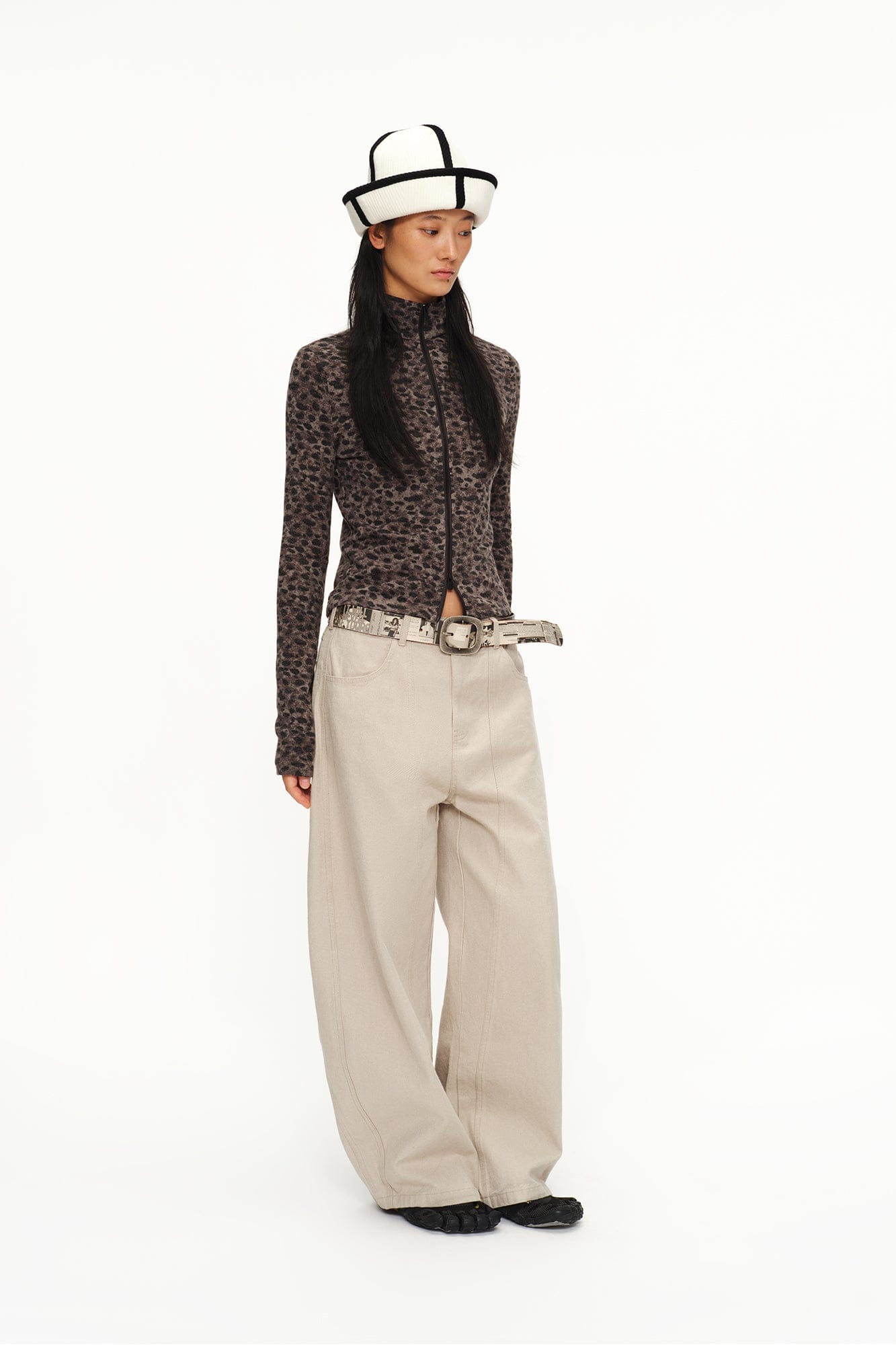 OINIMI Leopard Full-Print Knit Dual-Zip Top