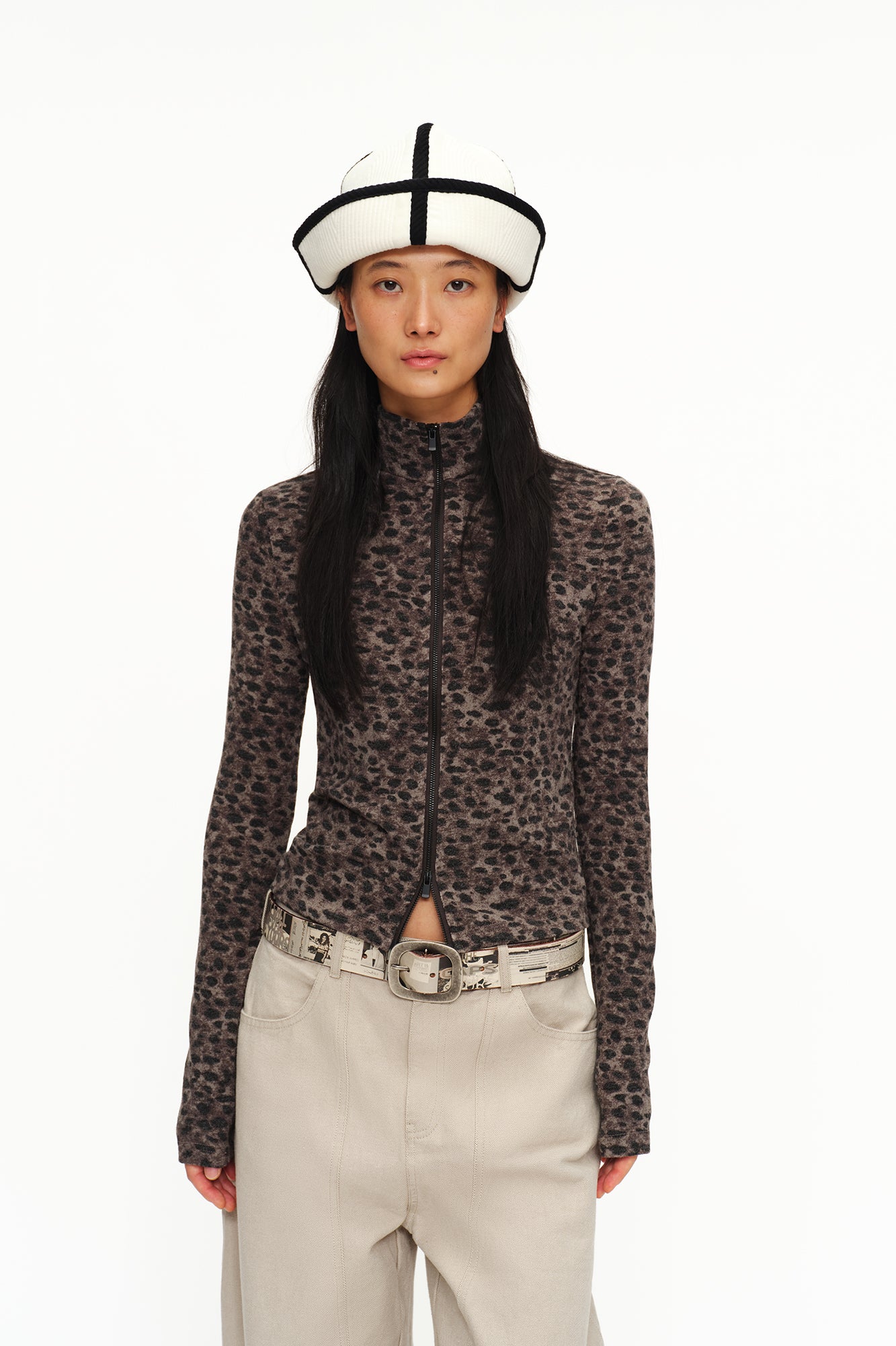 OINIMI Leopard Full-Print Knit Dual-Zip Top