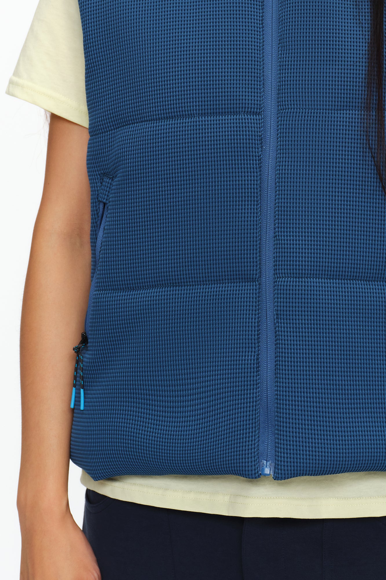 OINIMI Embroidered-Collar Waffle Puffer Vest