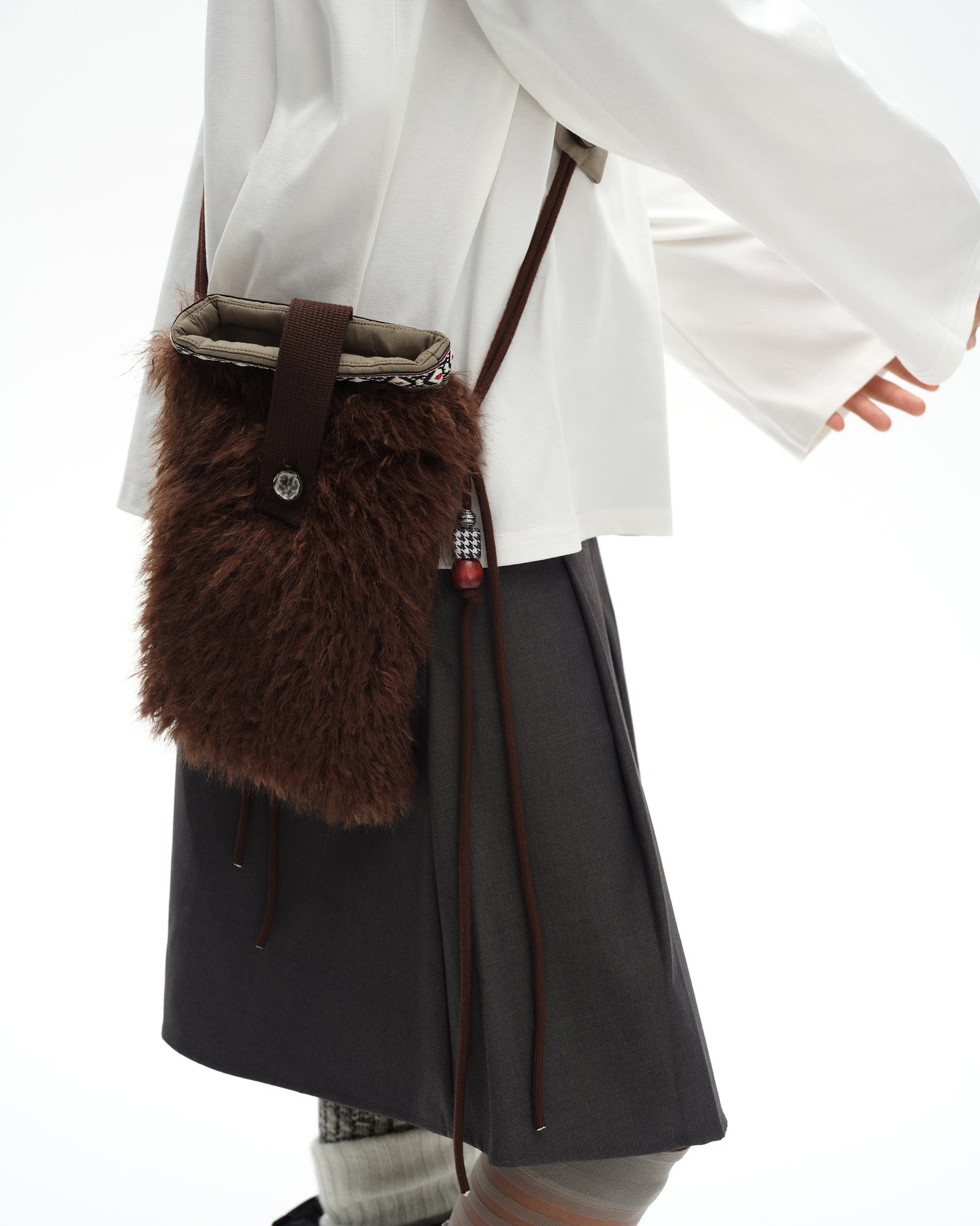 OINIMI Nomadic Faux Fur Crossbody Pouch