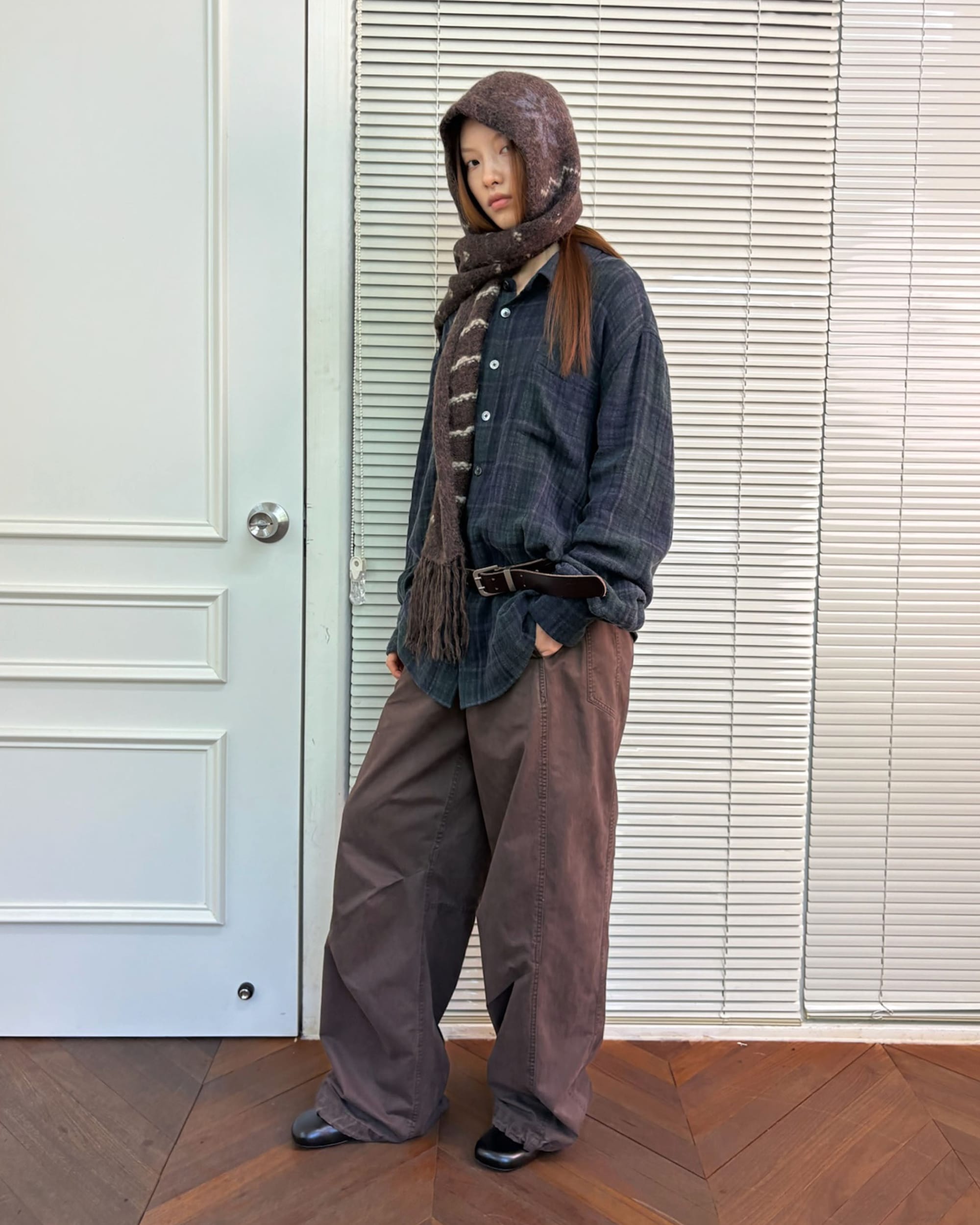 NEVERSEEZ Distressed Washed Drawstring Cuff Trousers