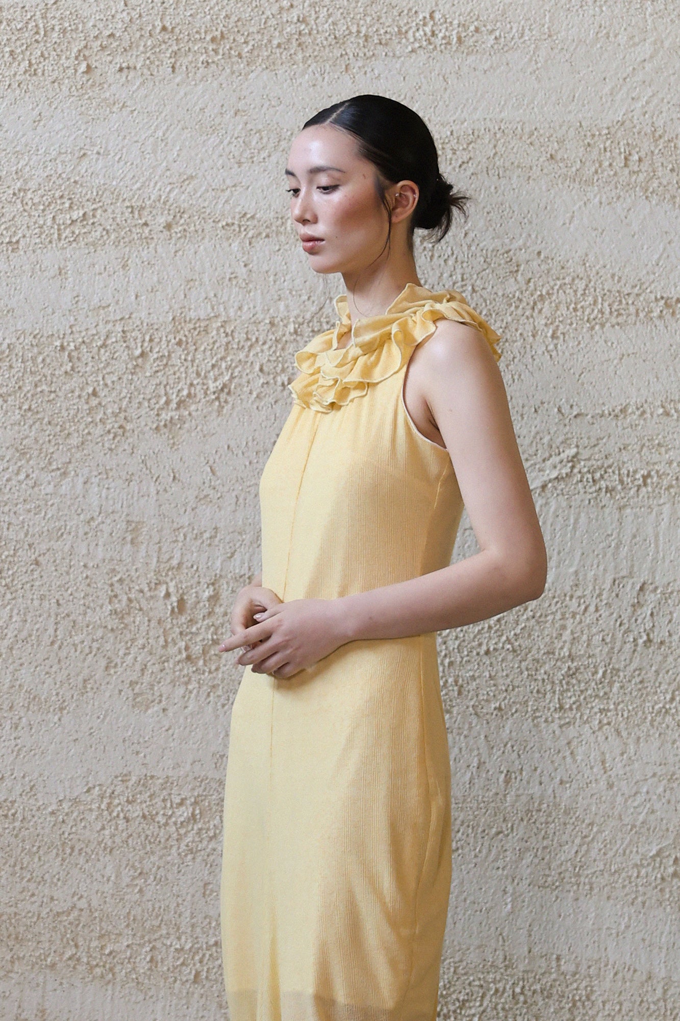 WUHEYIZUO Ruffle-Neck Draped Knit Maxi Dress