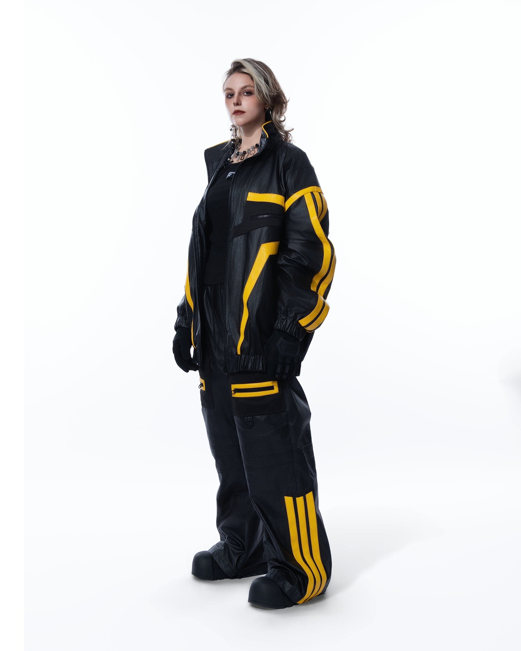 MOGONGSHE Contrast Stripe PU Wide-Leg Pants