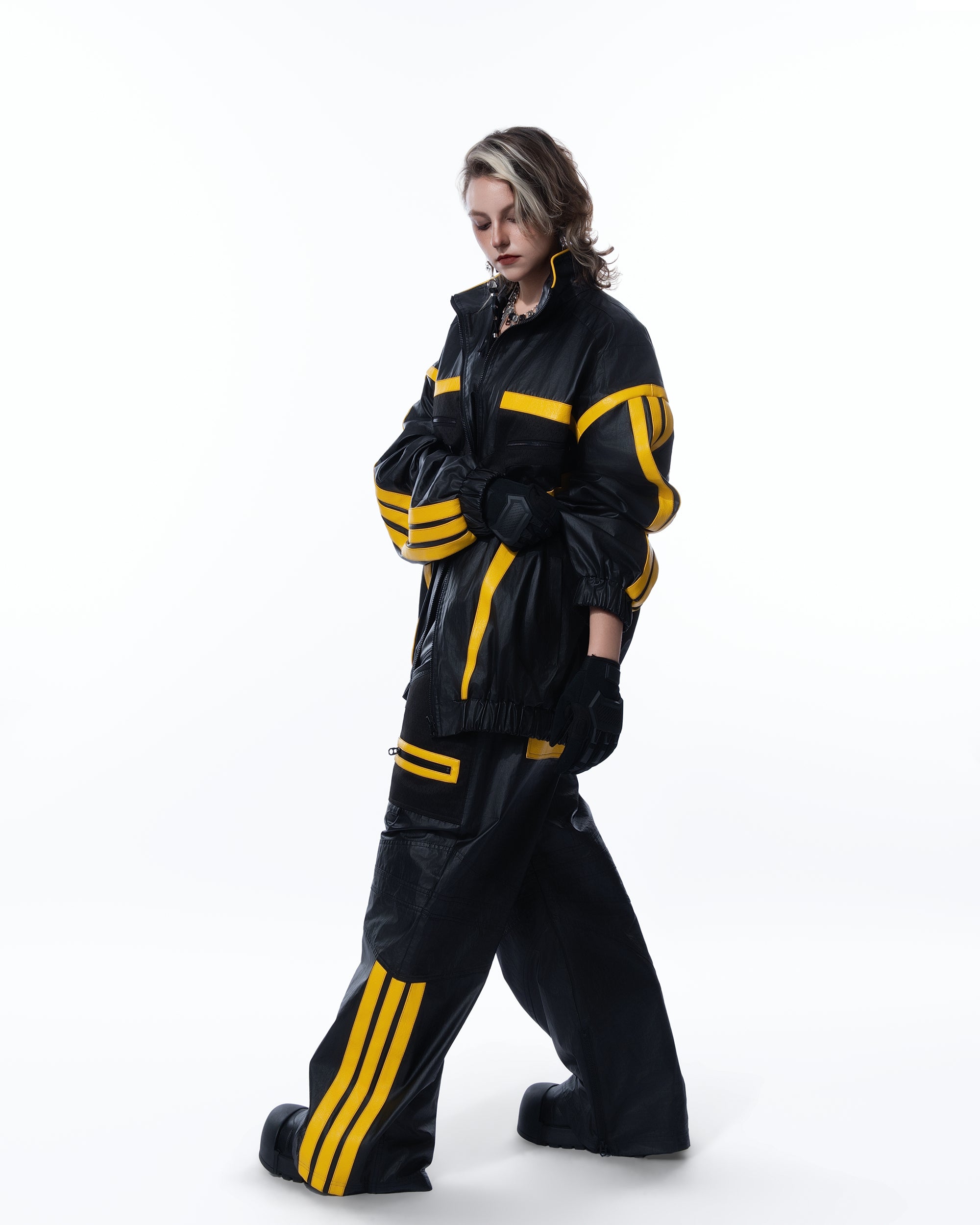 MOGONGSHE Contrast Stripe PU Wide-Leg Pants