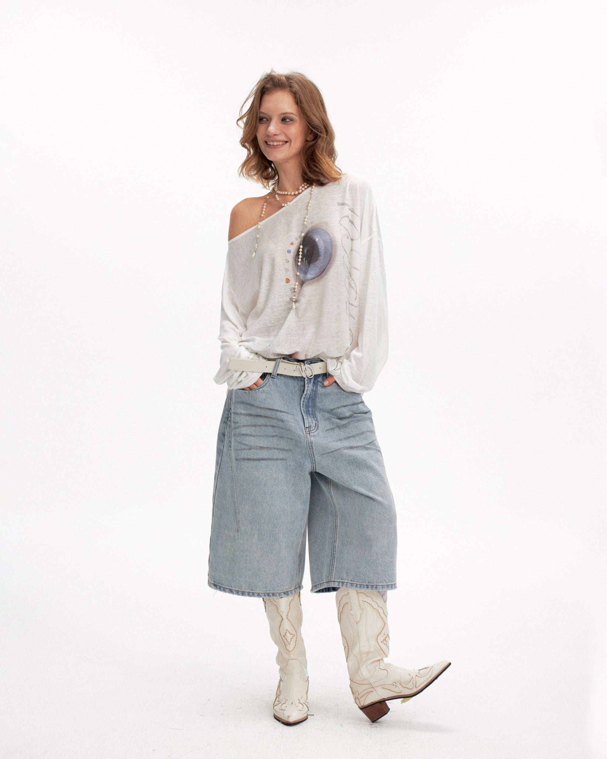 10AMSOTIIIIIIRED Retro Dog Graphic Washed Denim Shorts