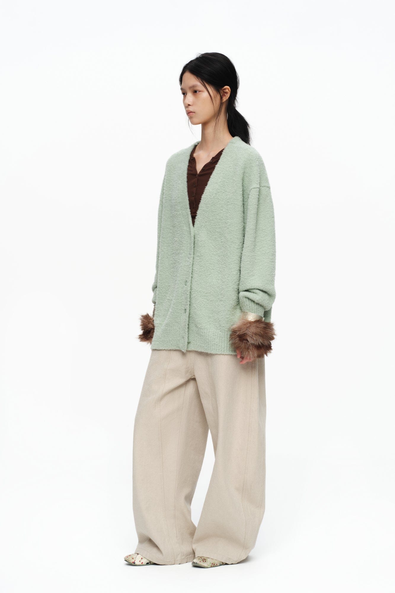 OINIMI Fluffy Knit Button-Up Cardigan
