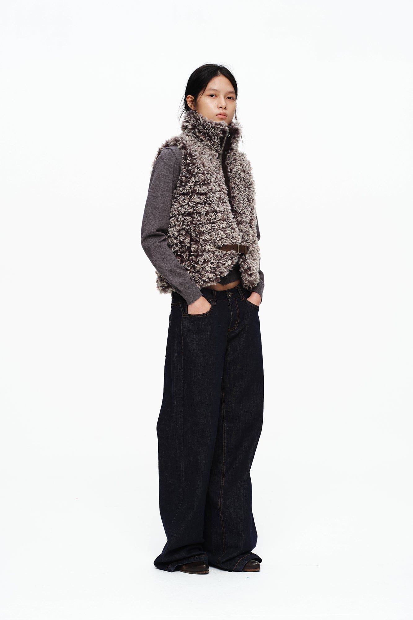 OINIMI Gradient Fleece Belted Vest
