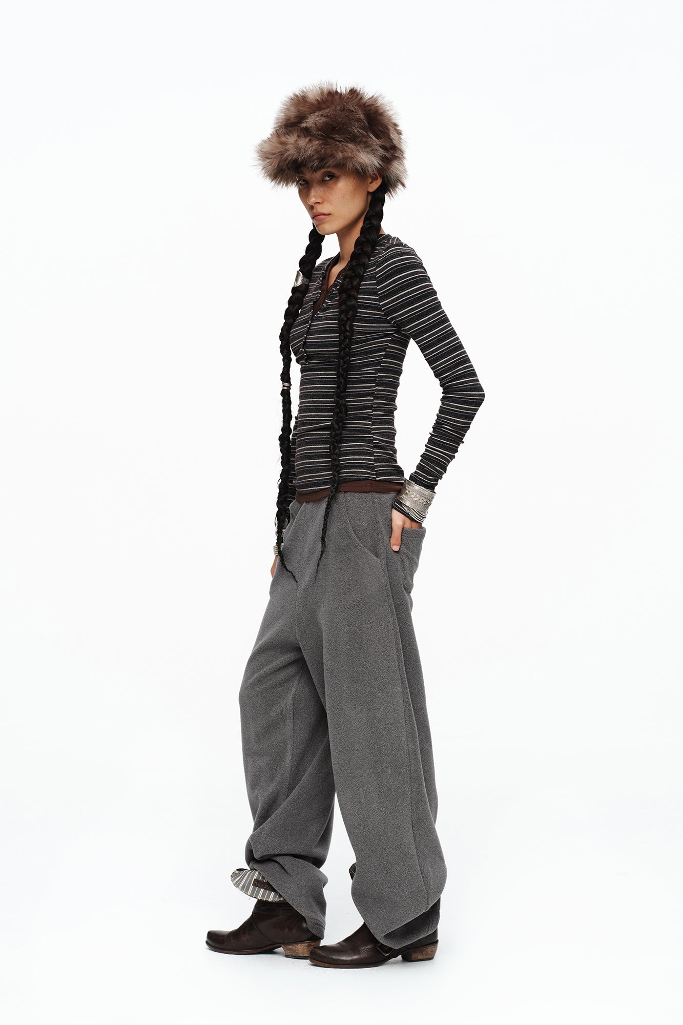 OINIMI Minimal Fleeced Barrel Pants