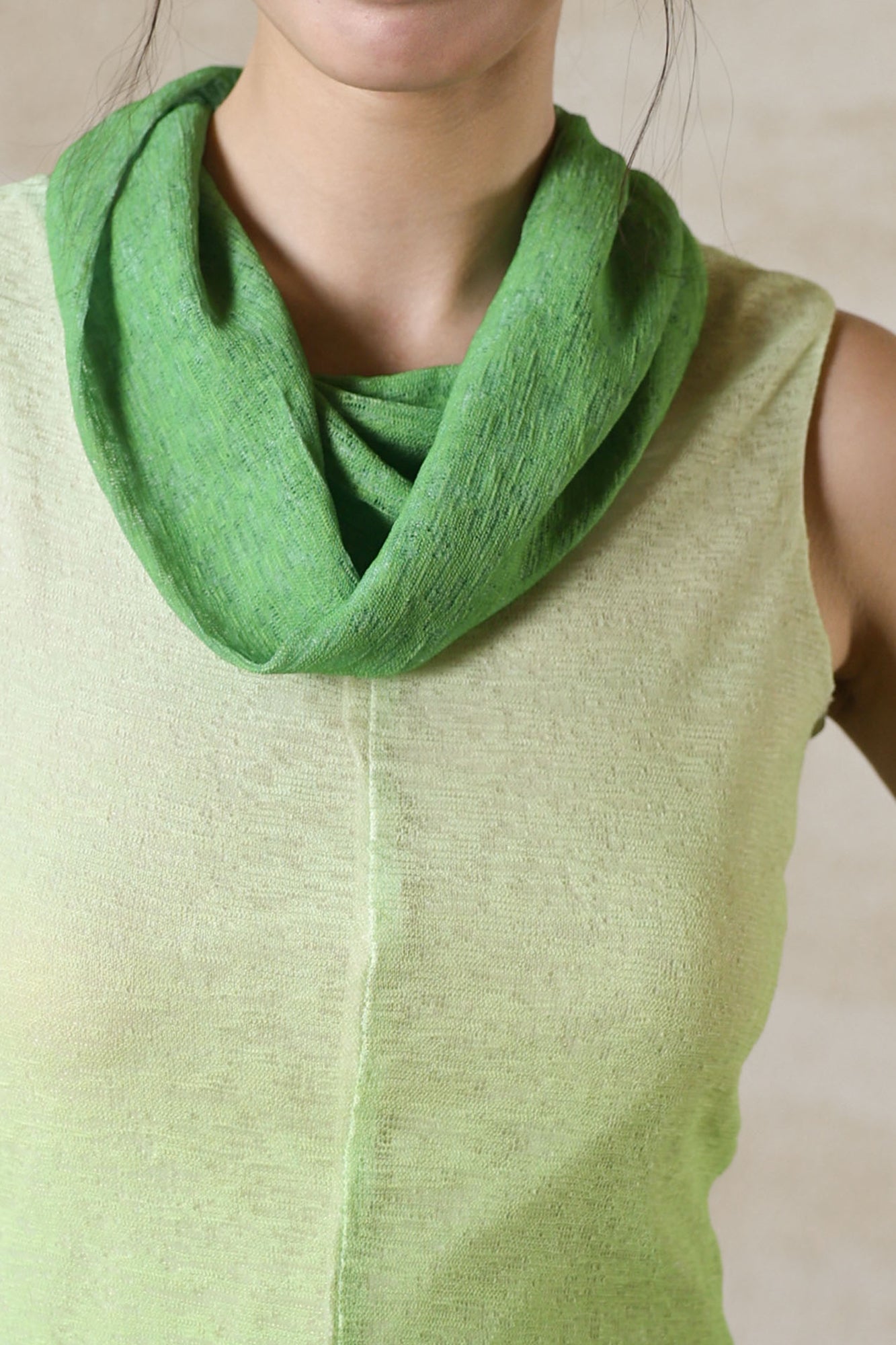 WUHEYIZUO Gradient Layered Drape-Neck Tank Top