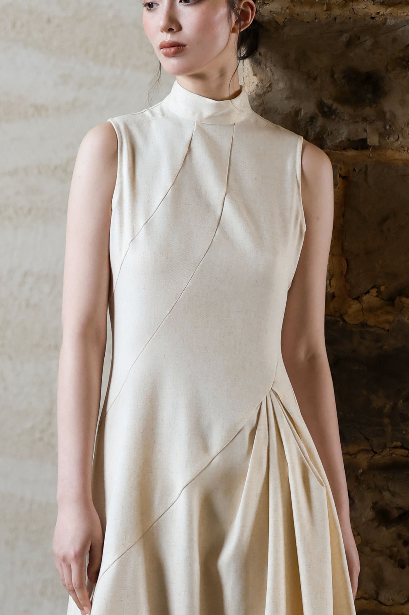 WUHEYIZUO Asymmetric Paneled Pleated Maxi Dress