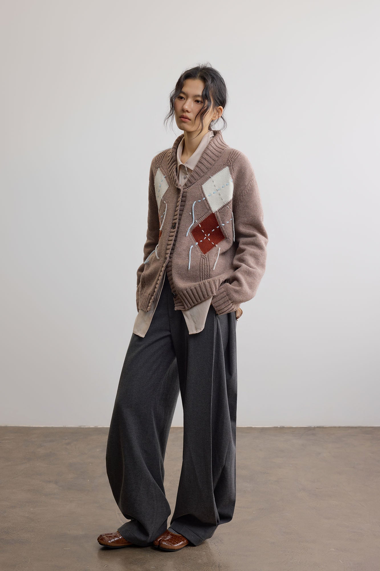 SAME FLOW Argyle Embroidered Shawl-Collar Cardigan