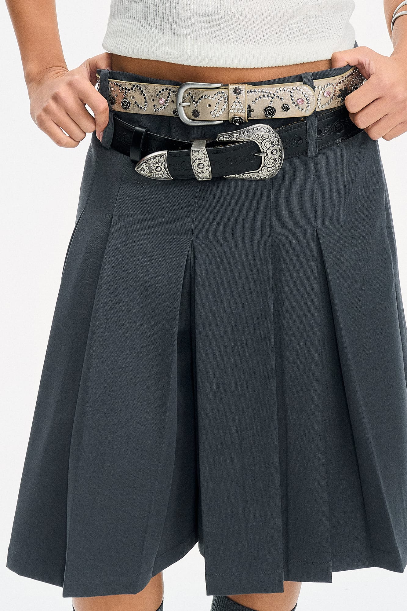 LEONSENSE Pleated A-Line Skort Shorts