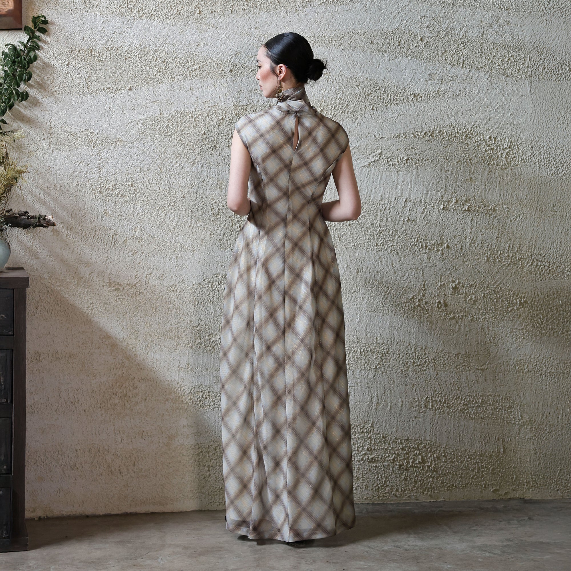 WUHEYIZUO Argyle Scarf-Neck Maxi Dress