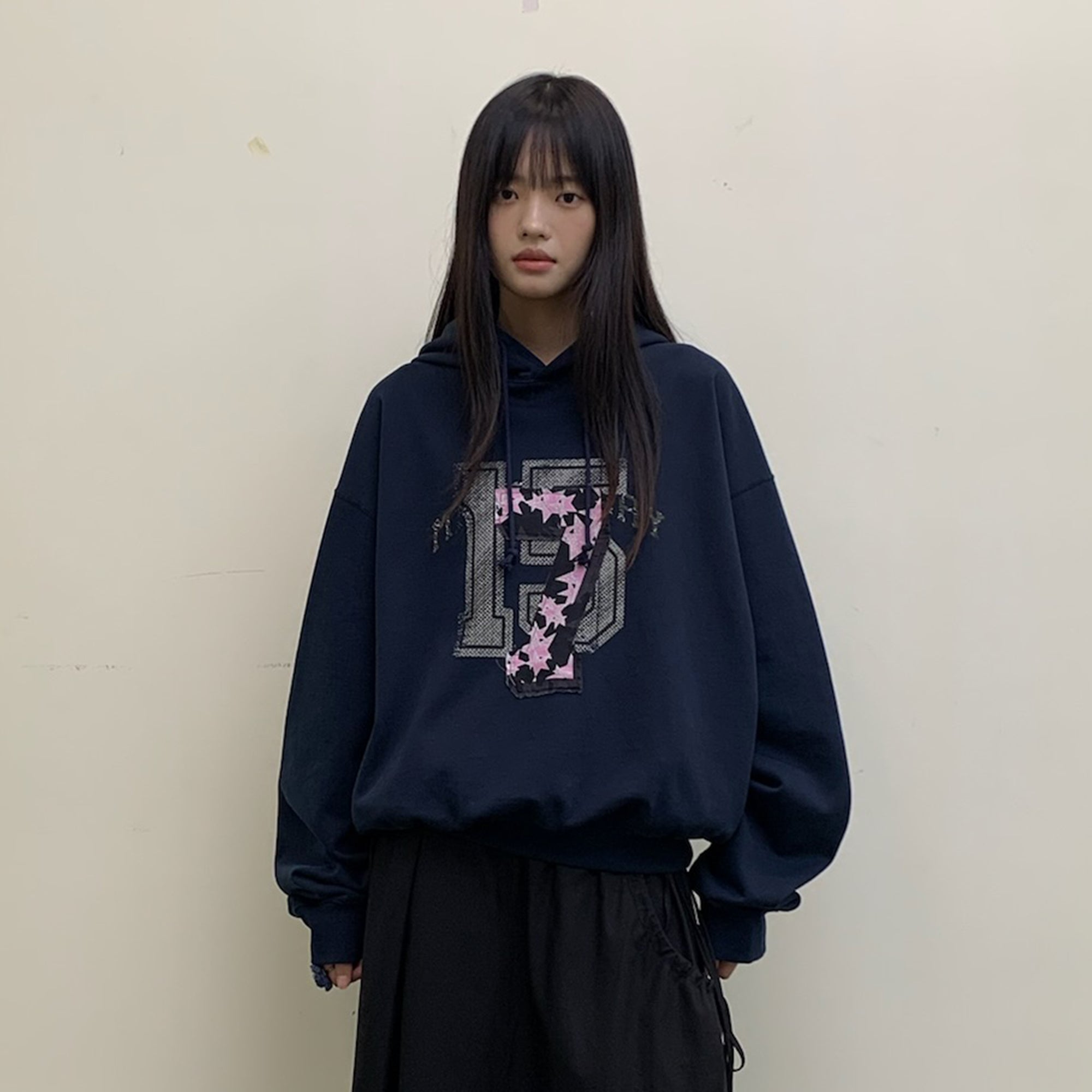 NEVERSEEZ 15 & 7 Layered Graphic Hoodie