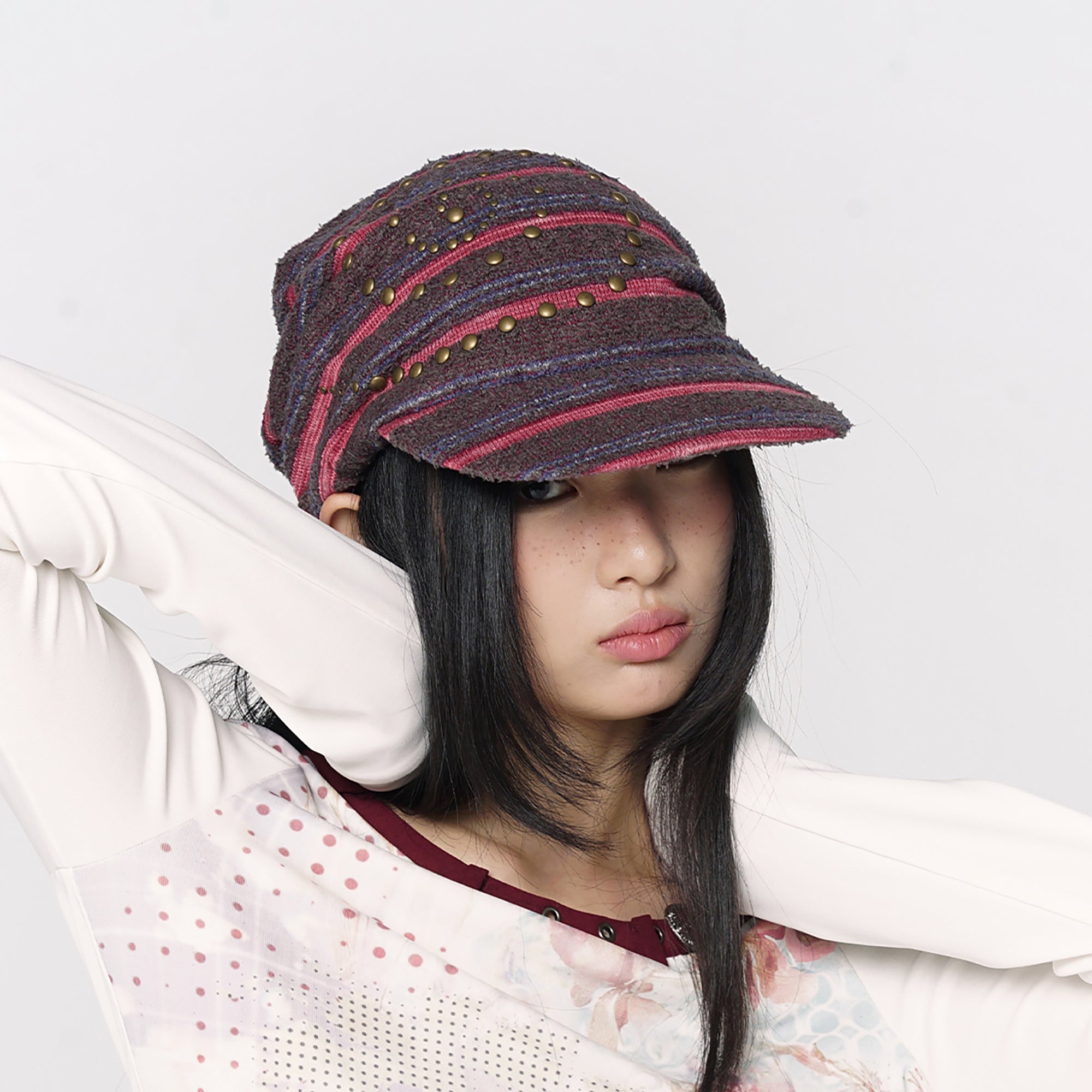 CONFUN Retro Studded Striped Slouchy Cap