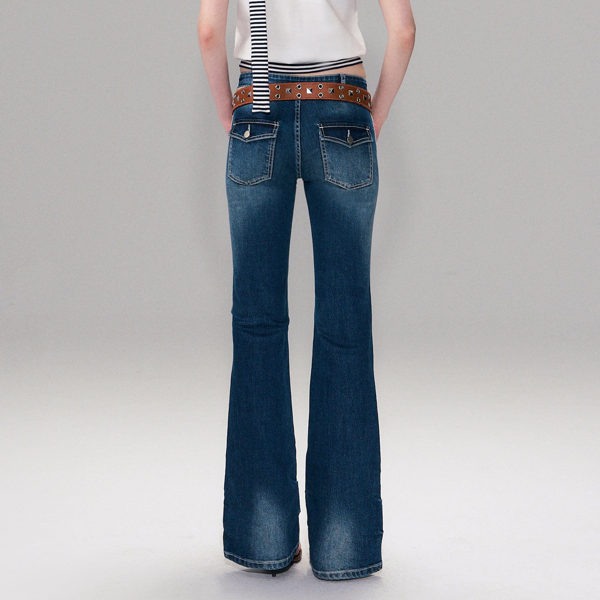 THE NEVERMORE Retro Washed Topstitched Flared Jeans