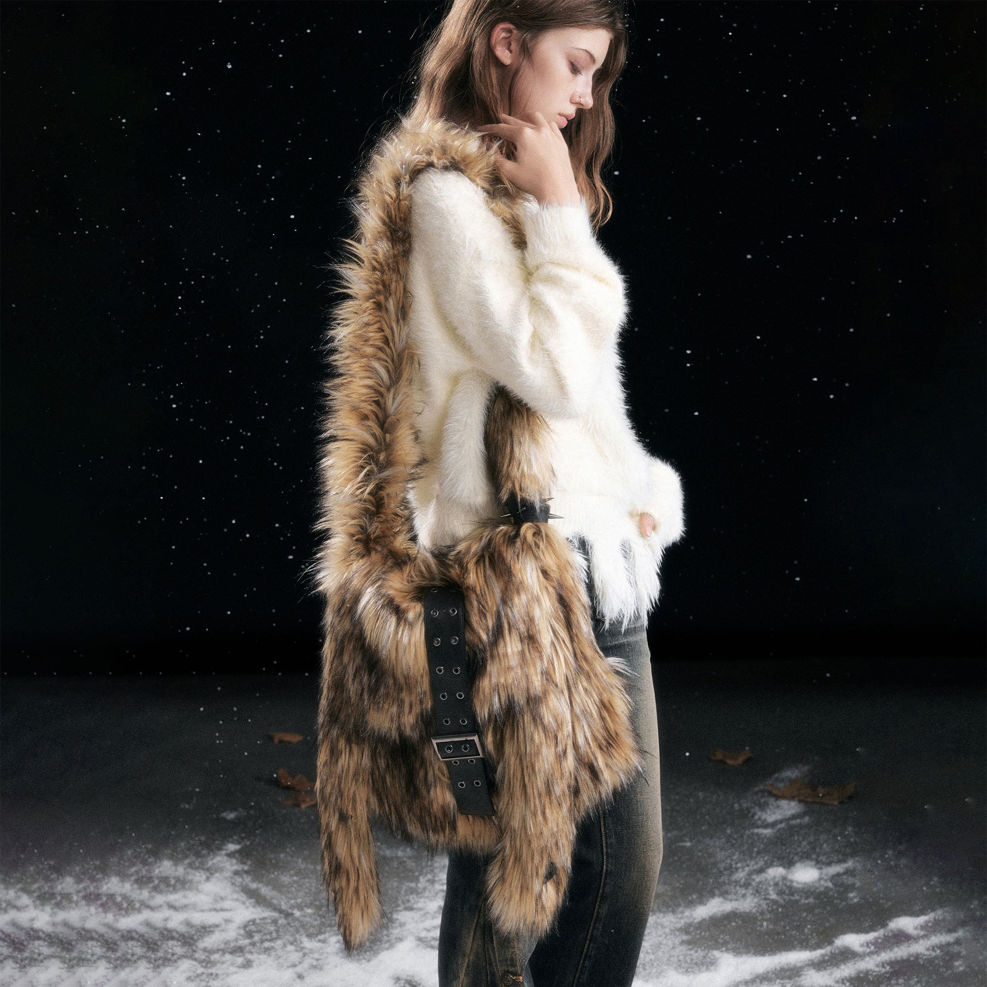 CESTNOUS Fuzzy Faux Fur Crossbody Bag