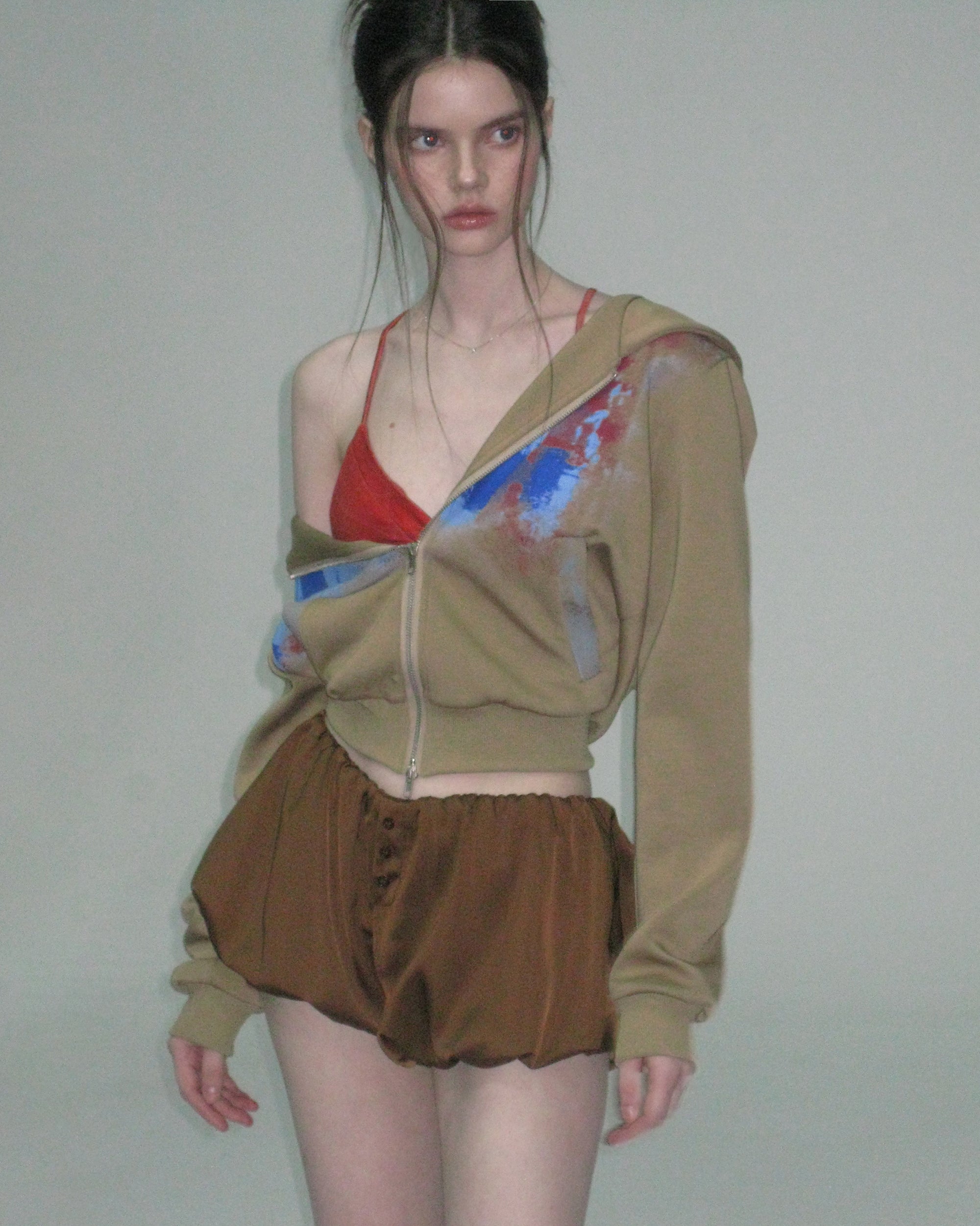 THE NEVERMORE Graffiti Ribbed Hem Cropped Hoodie