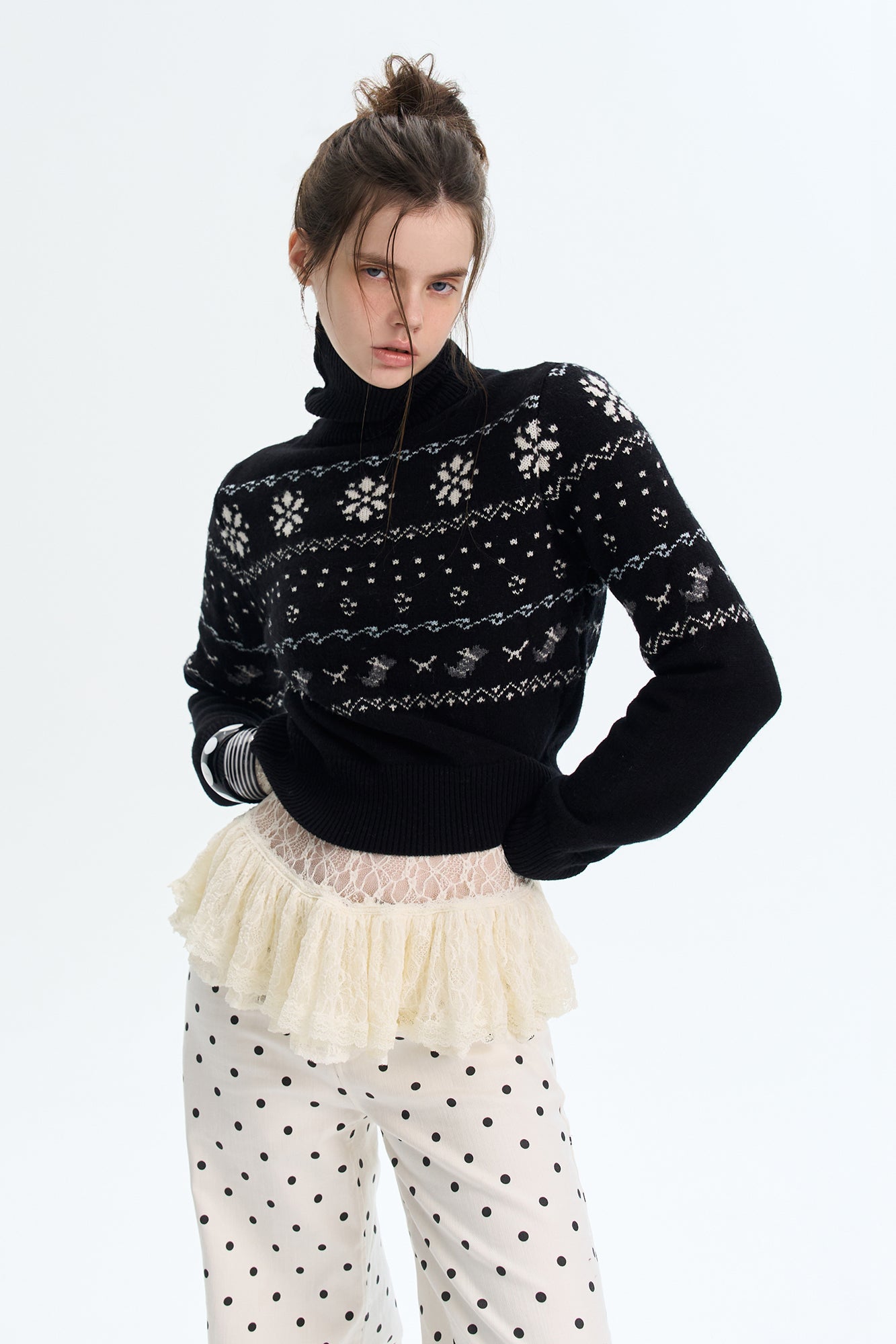 THE NEVERMORE Fair Isle Snowflake Pup Jacquard Sweater
