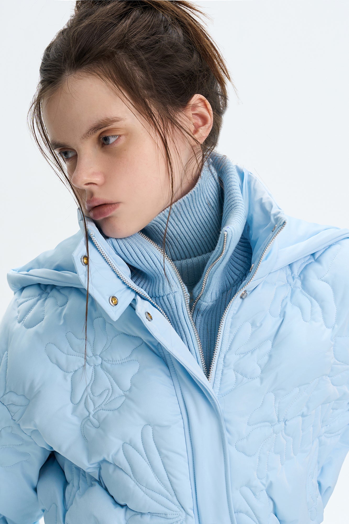 THE NEVERMORE Floral Quilted Mock-Layered Cropped Down Jacket