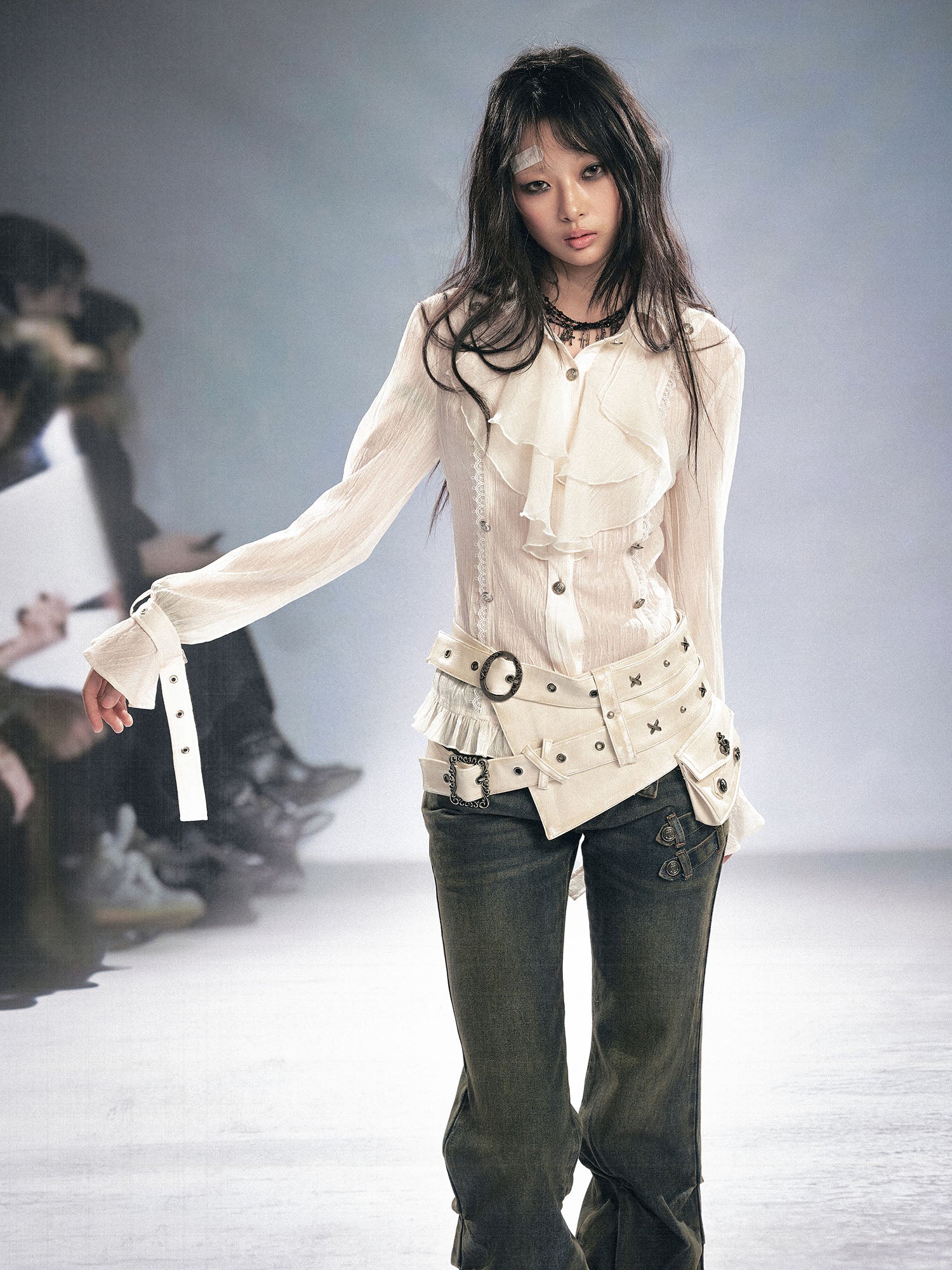 CESTNOUS Multi-Buckle Corset Belt