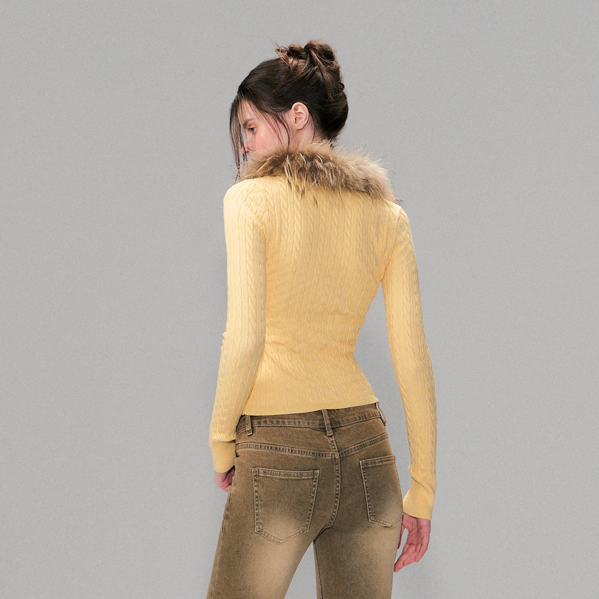 THE NEVERMORE Detachable Faux-Fur Collar Lace-Up Sweater