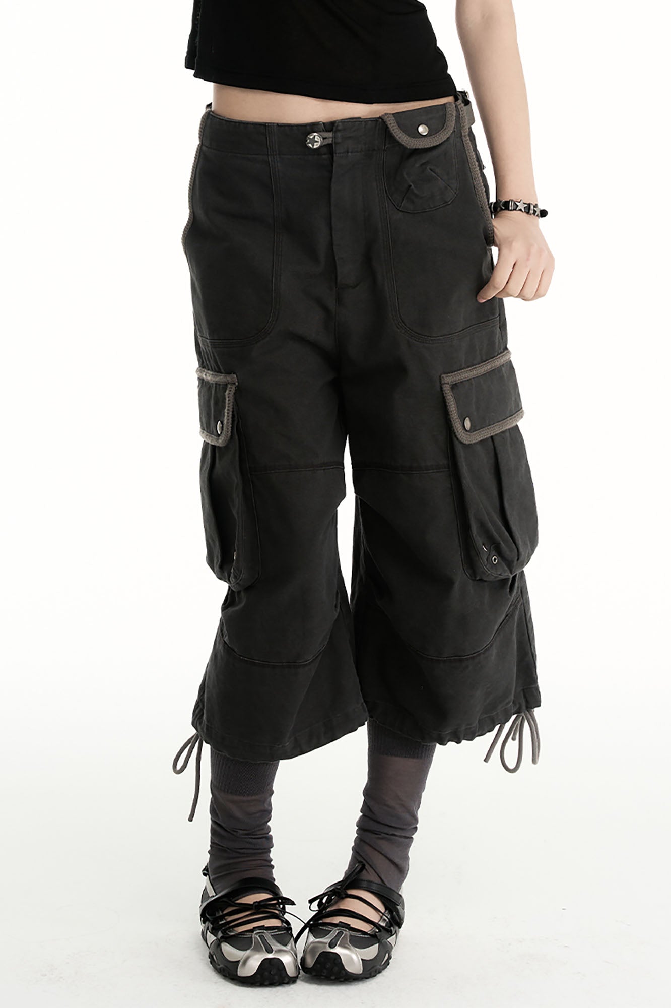 CONFUN Washed Multi-Pockets Cropped Pants
