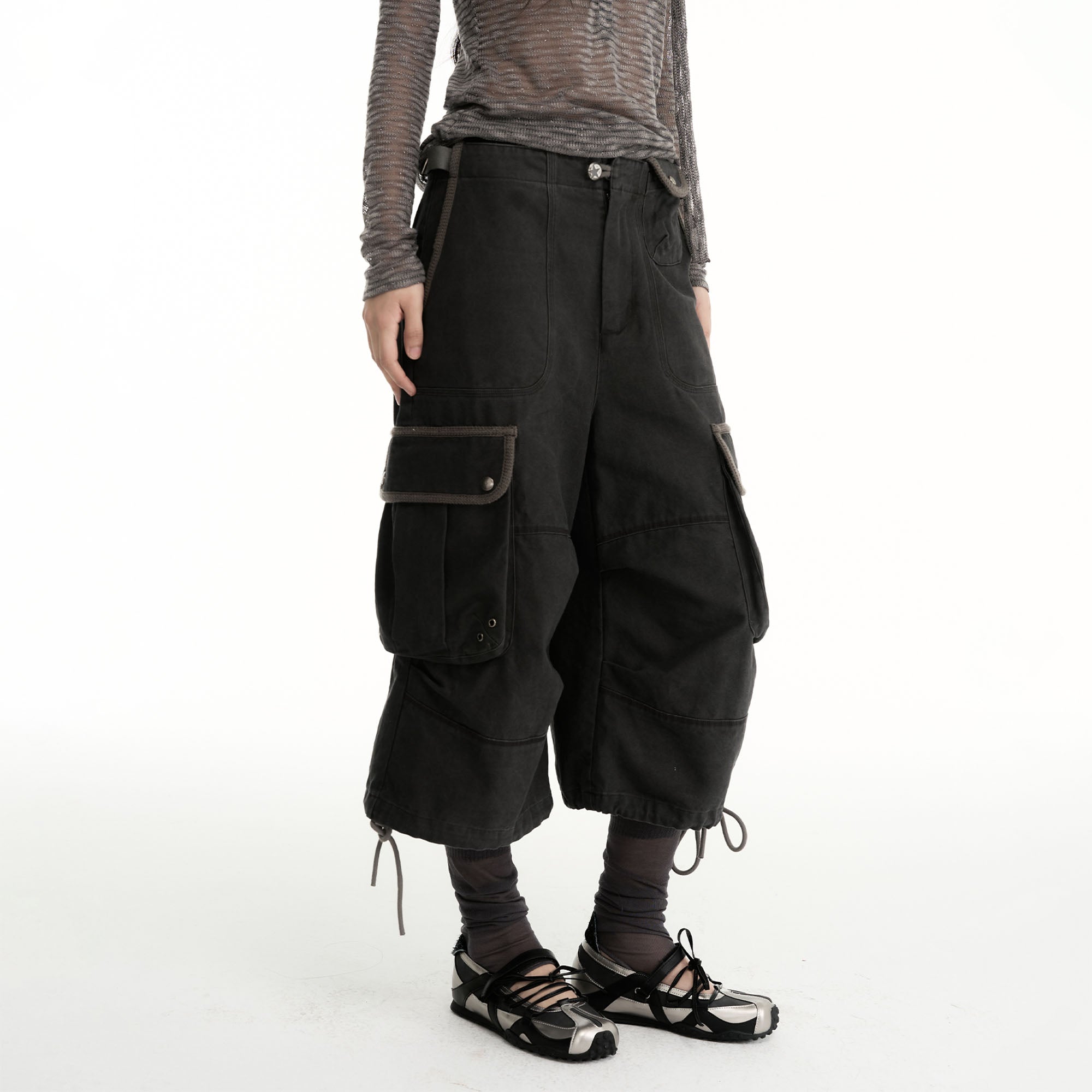 CONFUN Washed Multi-Pockets Cropped Pants