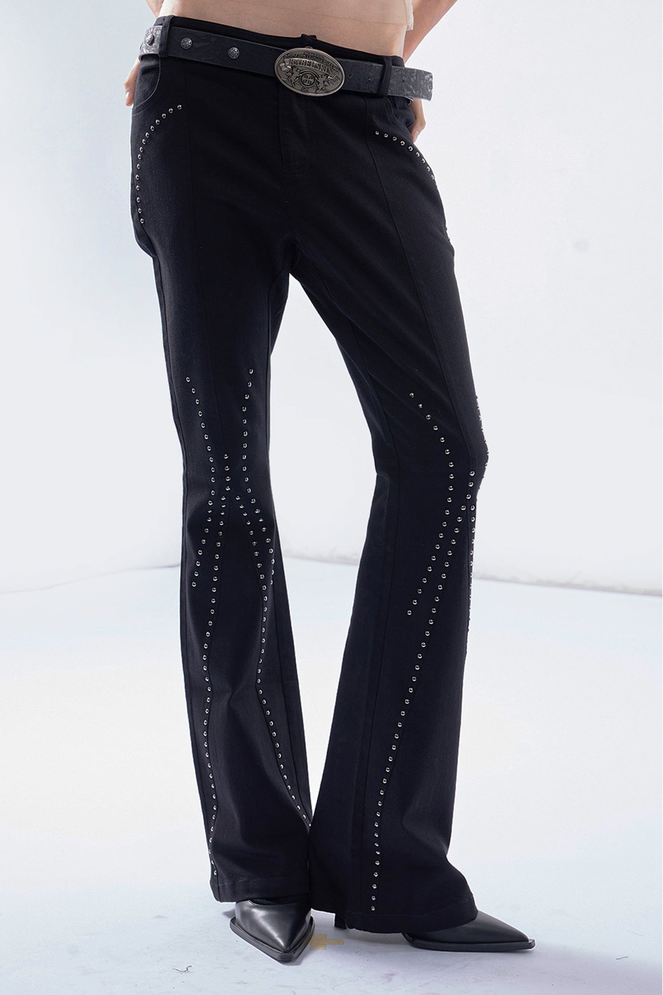 EMOHA Curve Studded Flared Jeans