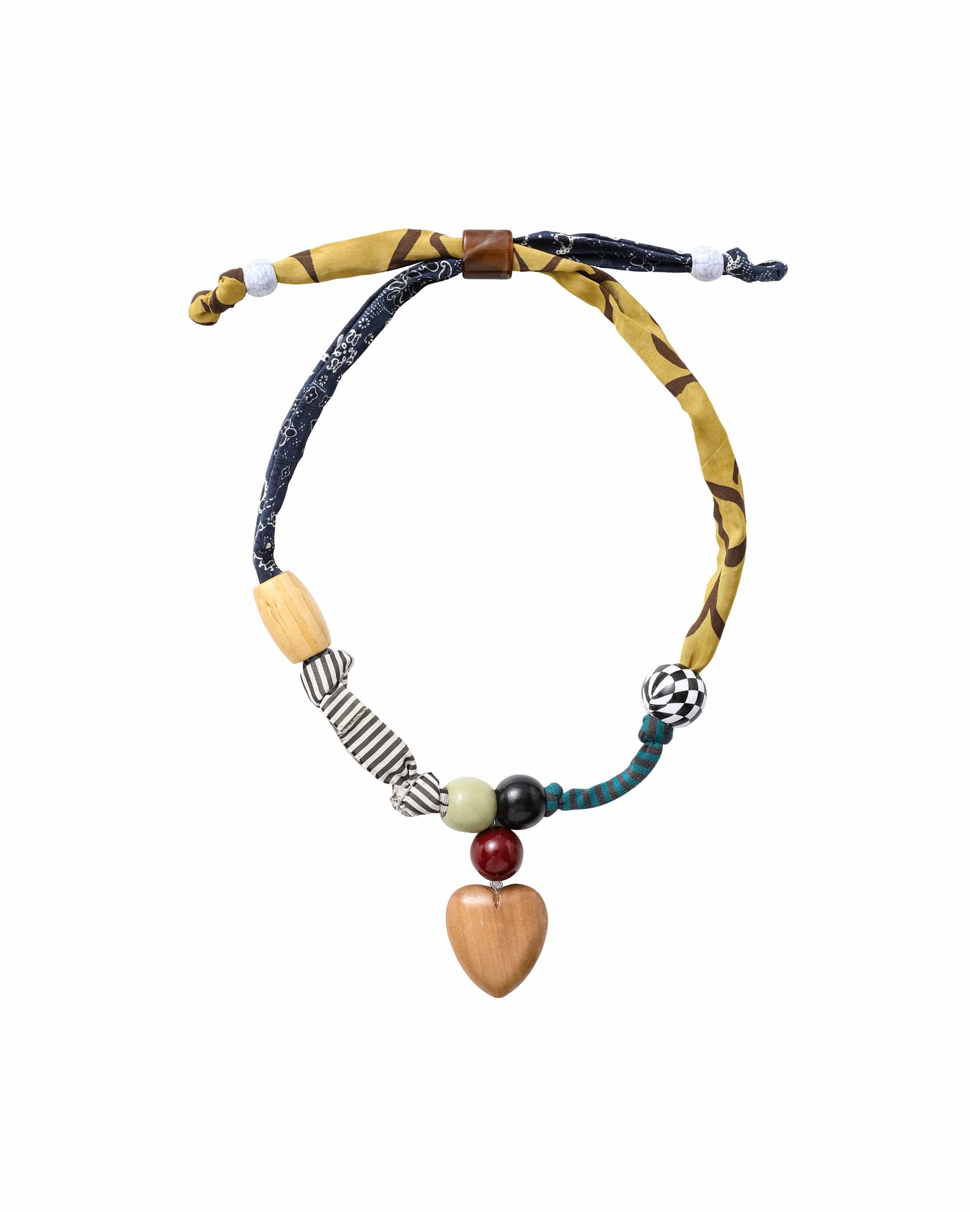 OINIMI Mixed-Bead Heart Pendant Necklace