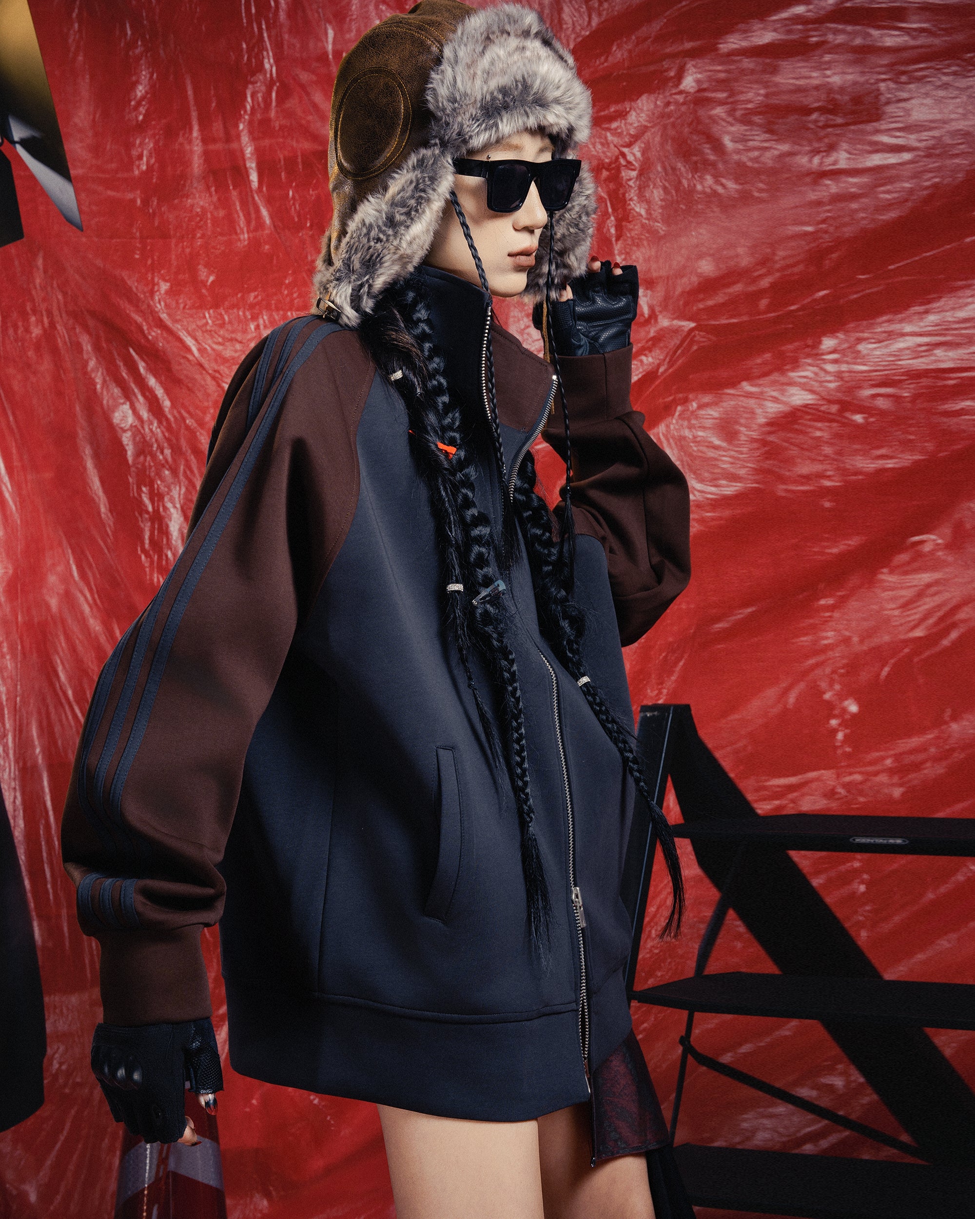 MOGONGSHE Contrast Paneled Raglan Track Jacket