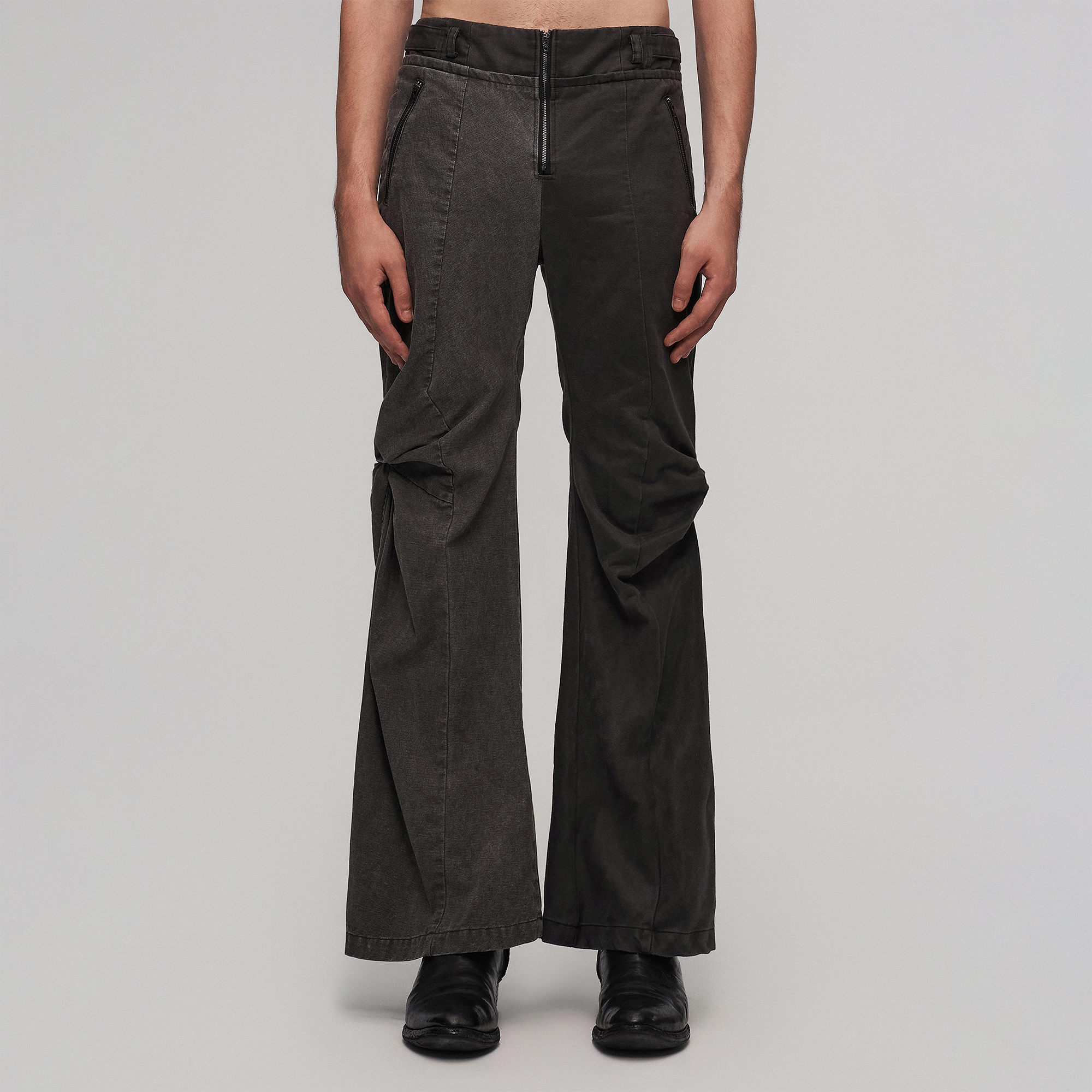 ILNya Nieternite Nifutur Contrast-Spliced Twist-Knee Flared Trousers