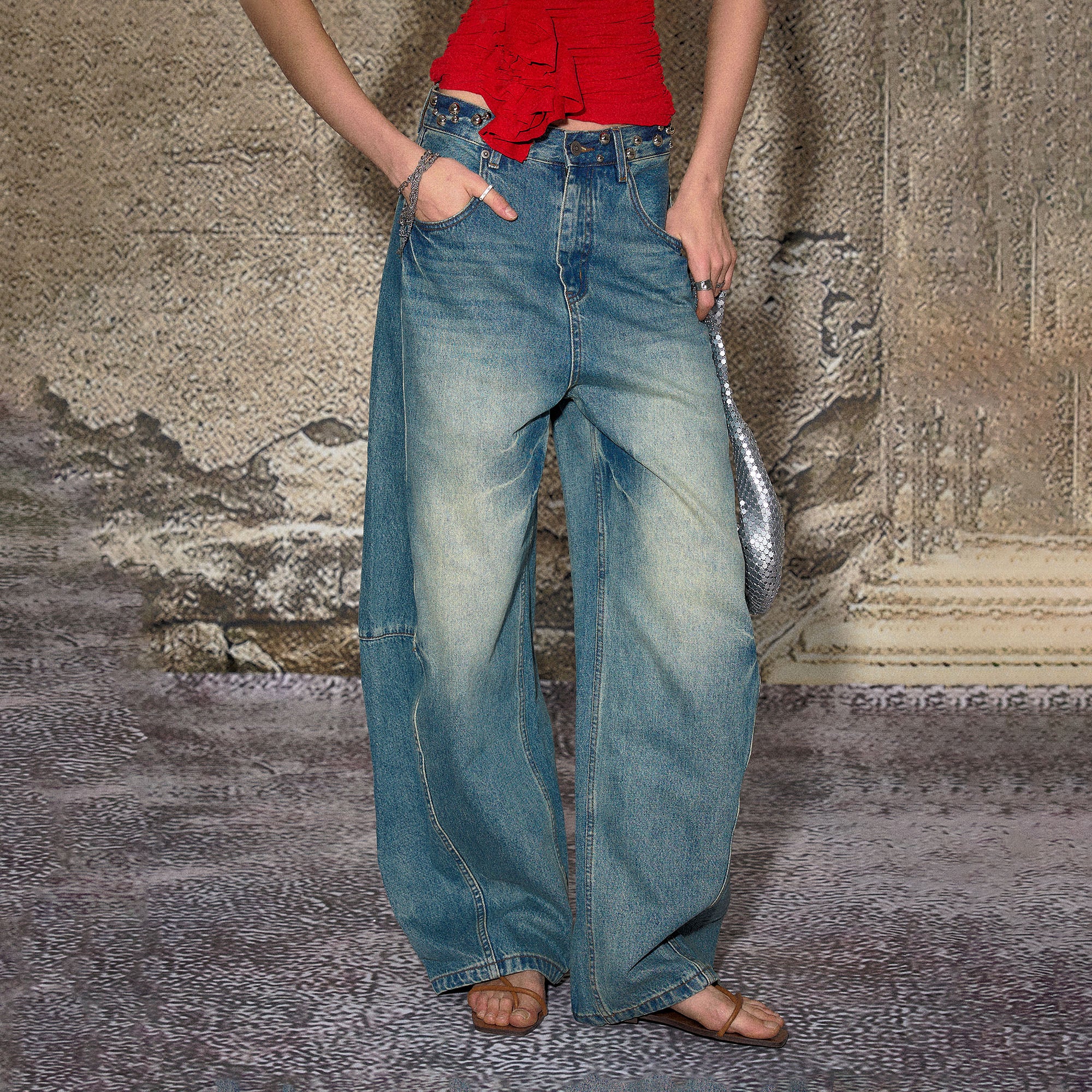 THE NEVERMORE Washed Panel Wide-Leg Jeans