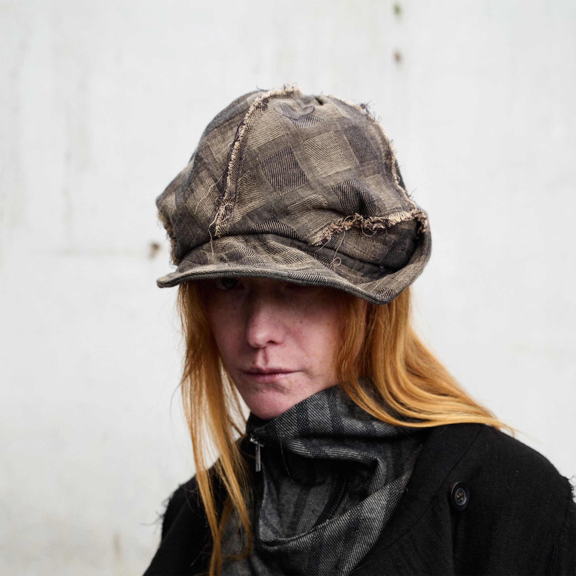 ILNya Nieternite Nifutur Frayed Plaid Spliced Newsboy Cap